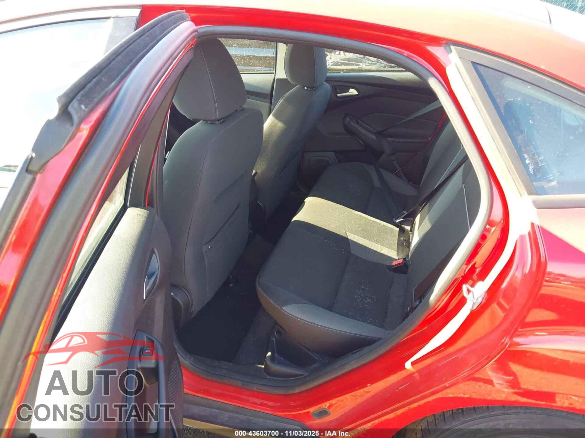 FORD FOCUS 2014 - 1FADP3F29EL142995