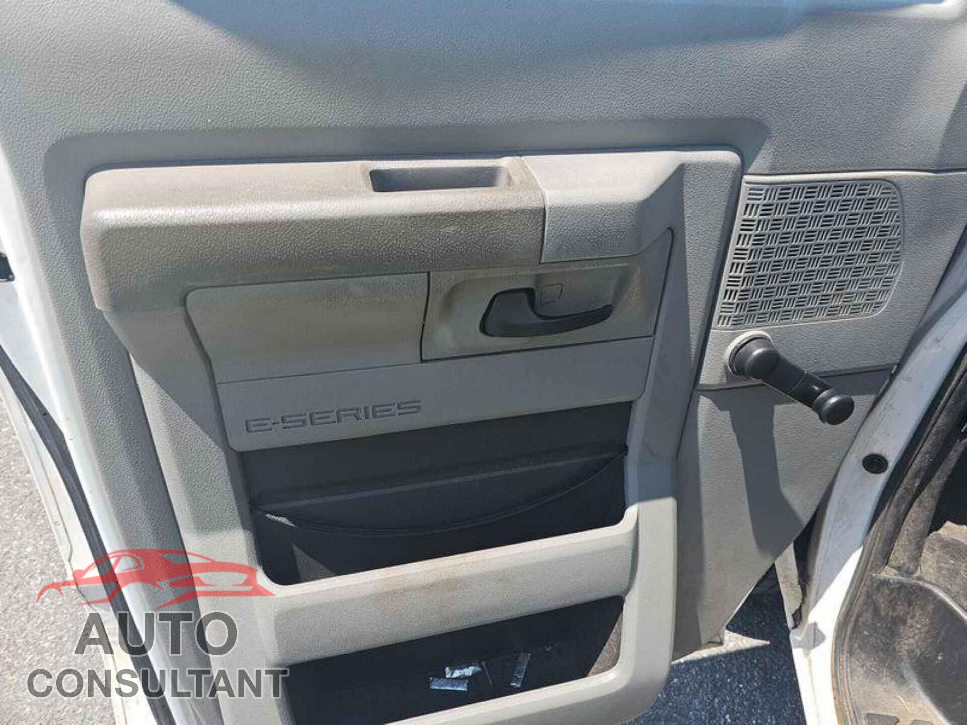 FORD ECONOLINE 2009 - 1FTNE14L49DA84914
