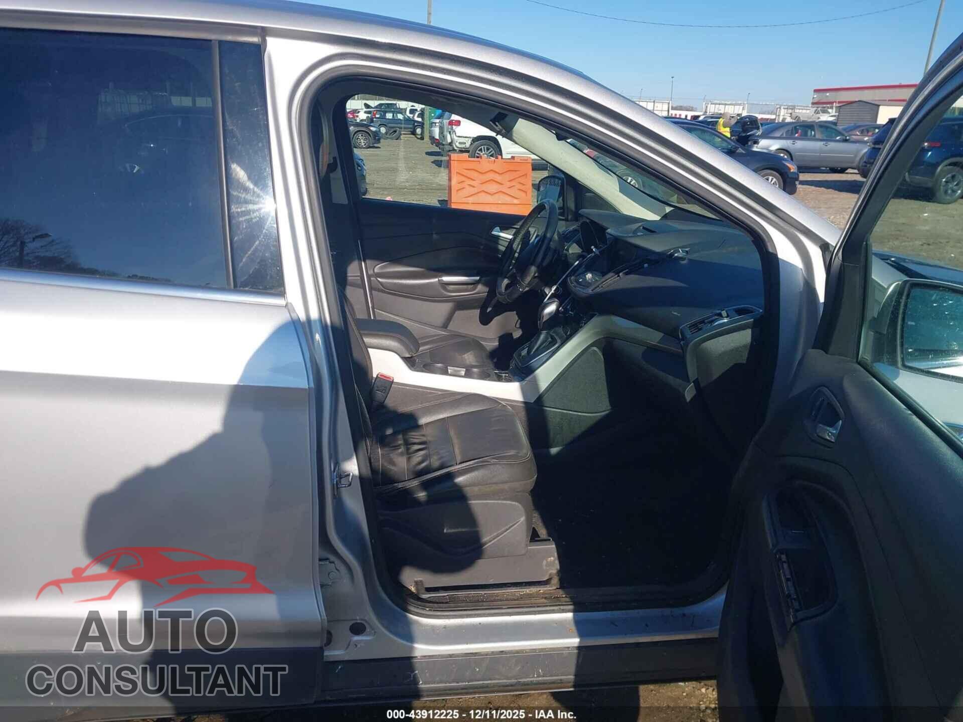 FORD ESCAPE 2013 - 1FMCU0H93DUA79422