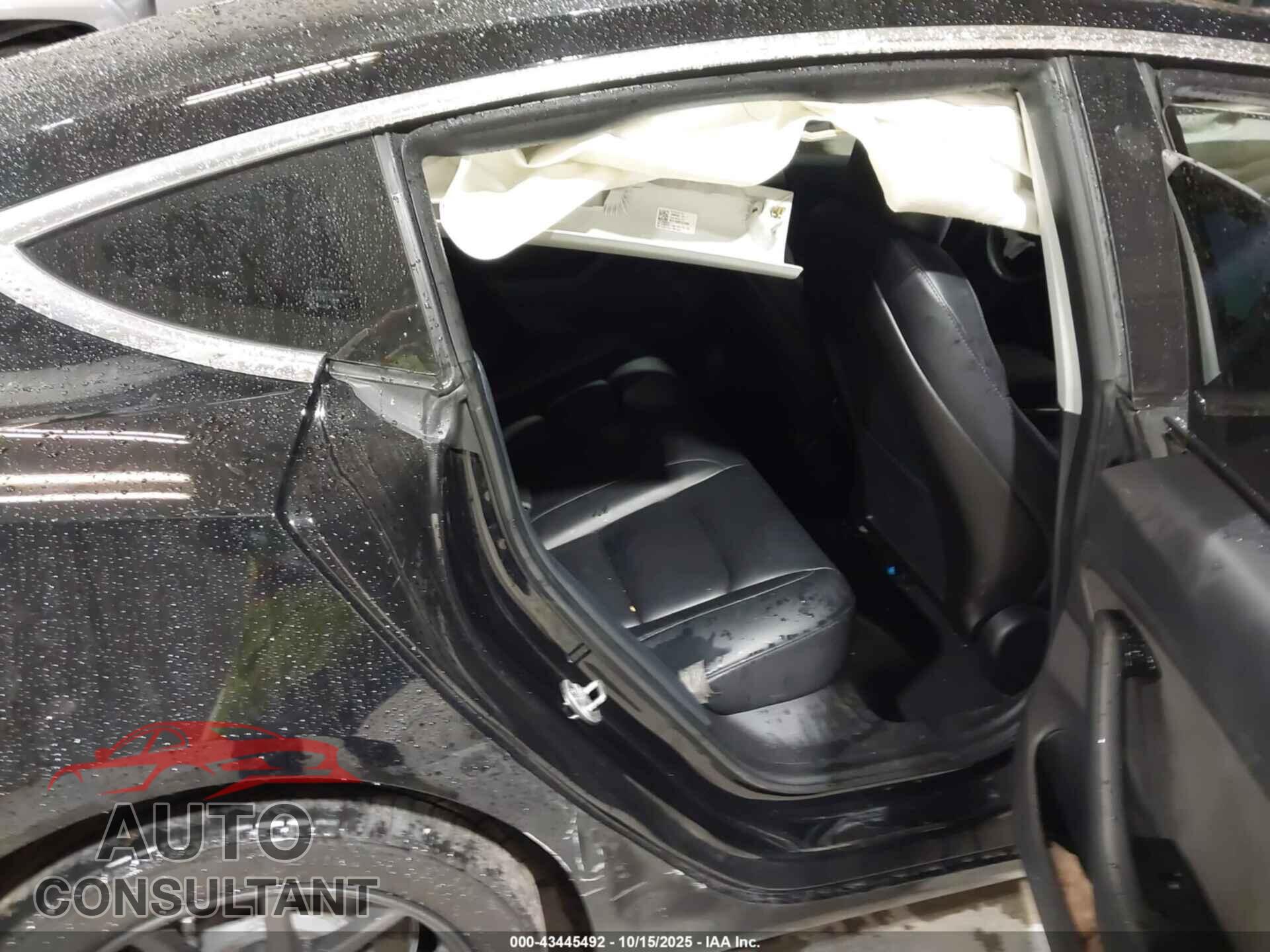 TESLA MODEL 3 2018 - 5YJ3E1EA7JF123271