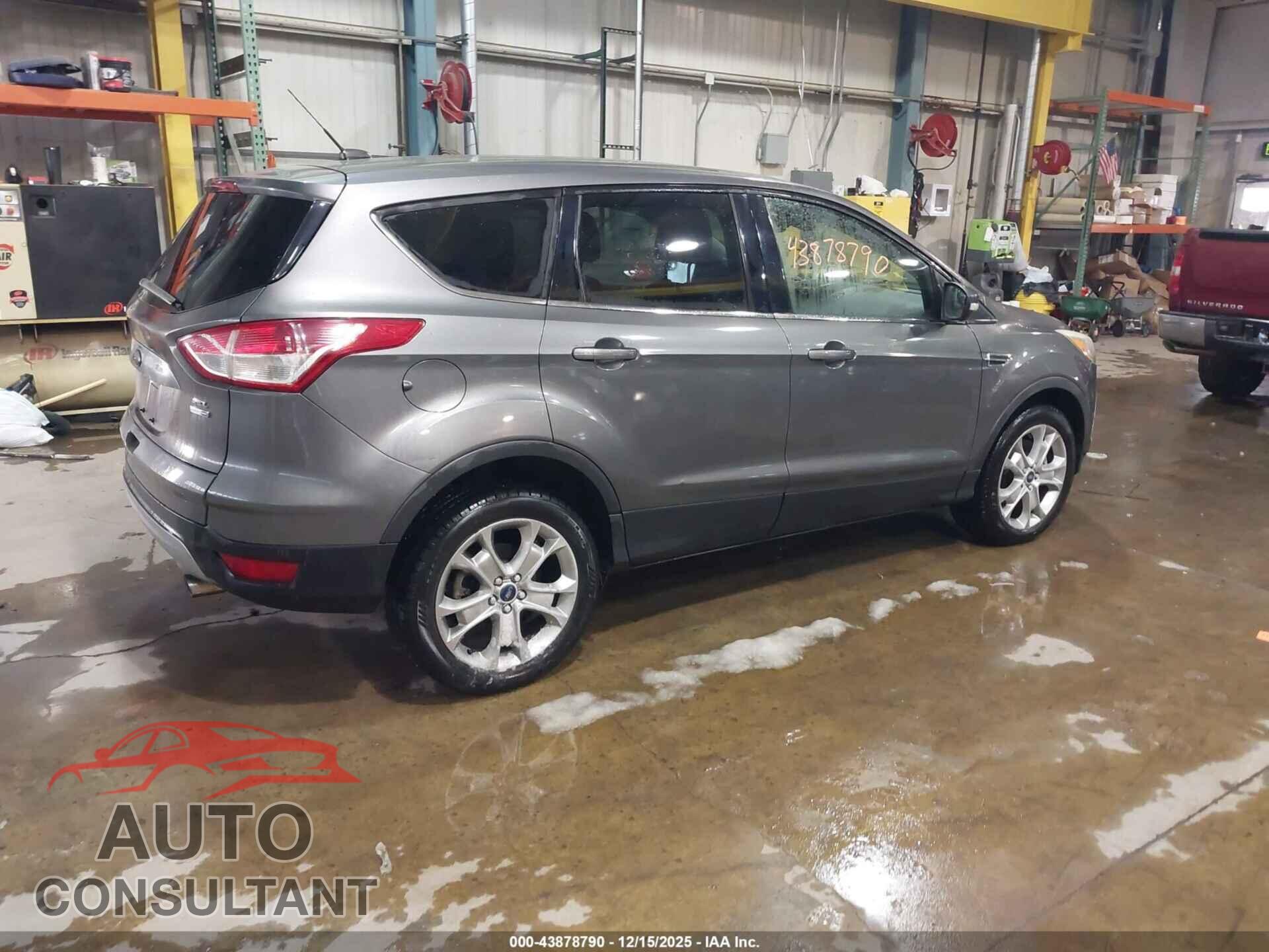 FORD ESCAPE 2013 - 1FMCU9H9XDUA53548