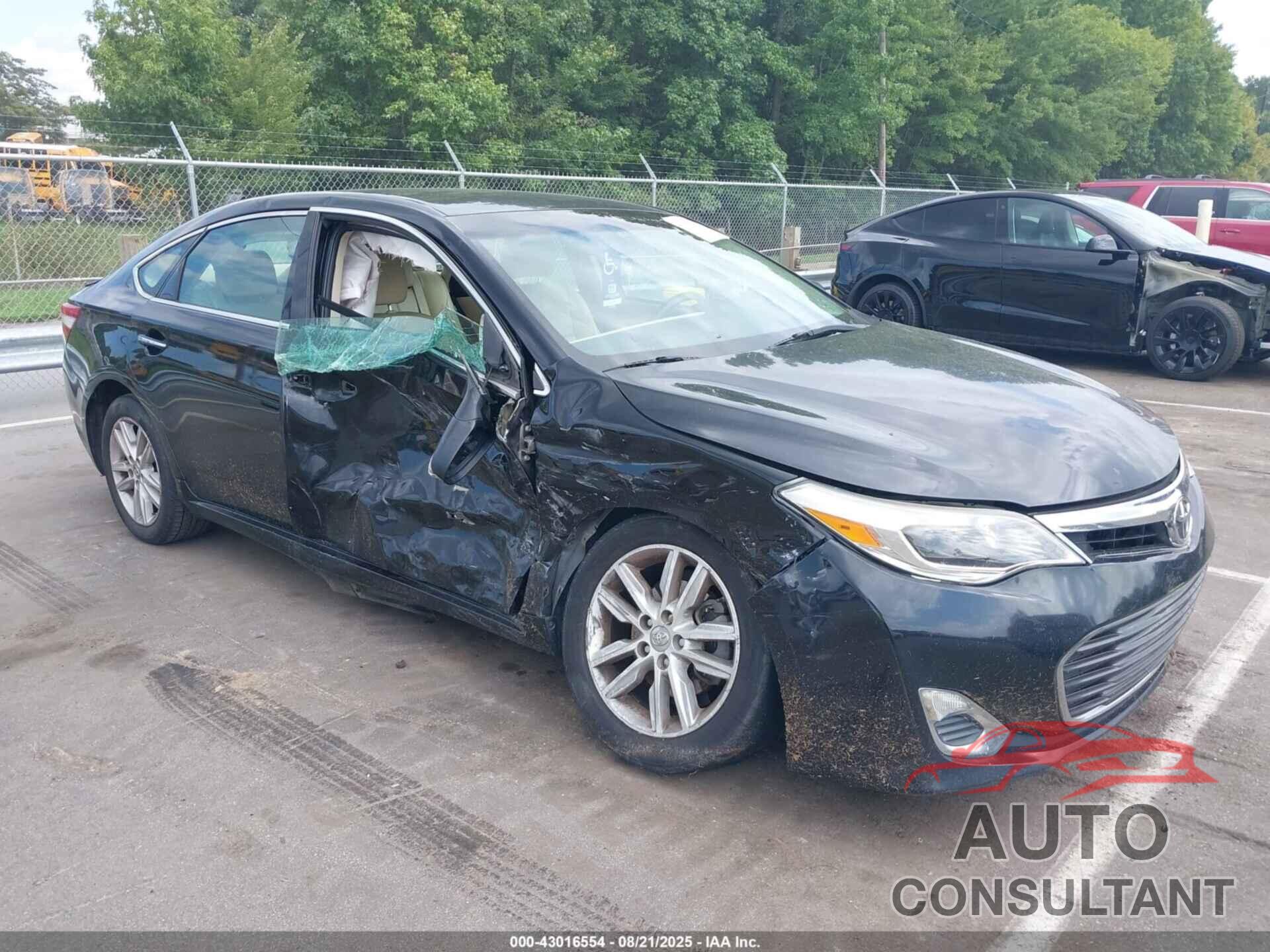 TOYOTA AVALON 2013 - 4T1BK1EB8DU071220