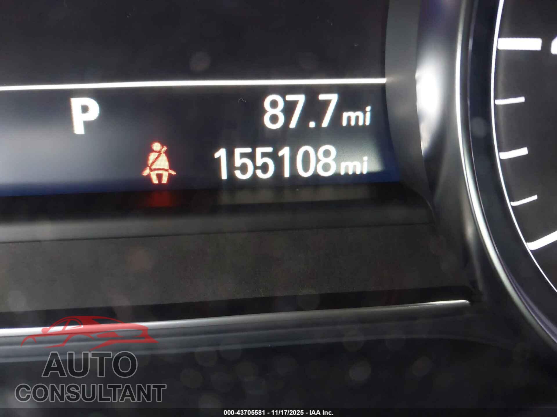 AUDI A8 L 2017 - WAU43AFD3HN018027