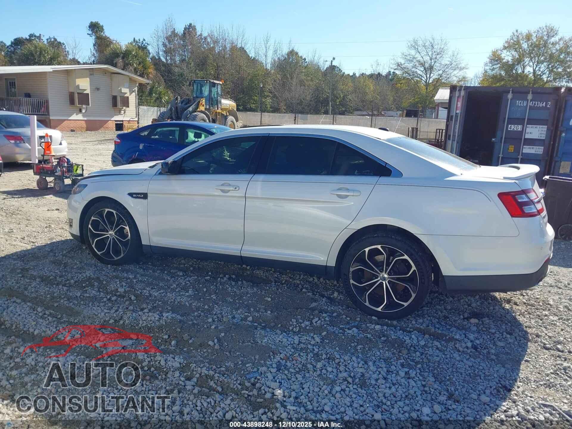 FORD TAURUS 2014 - 1FAHP2KT3EG181701