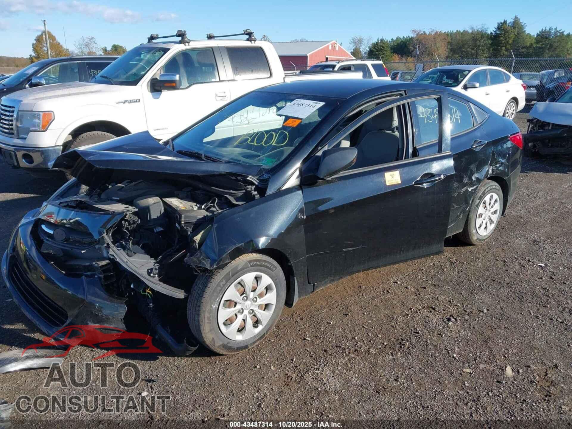 HYUNDAI ACCENT 2016 - KMHCT4AE2GU017600