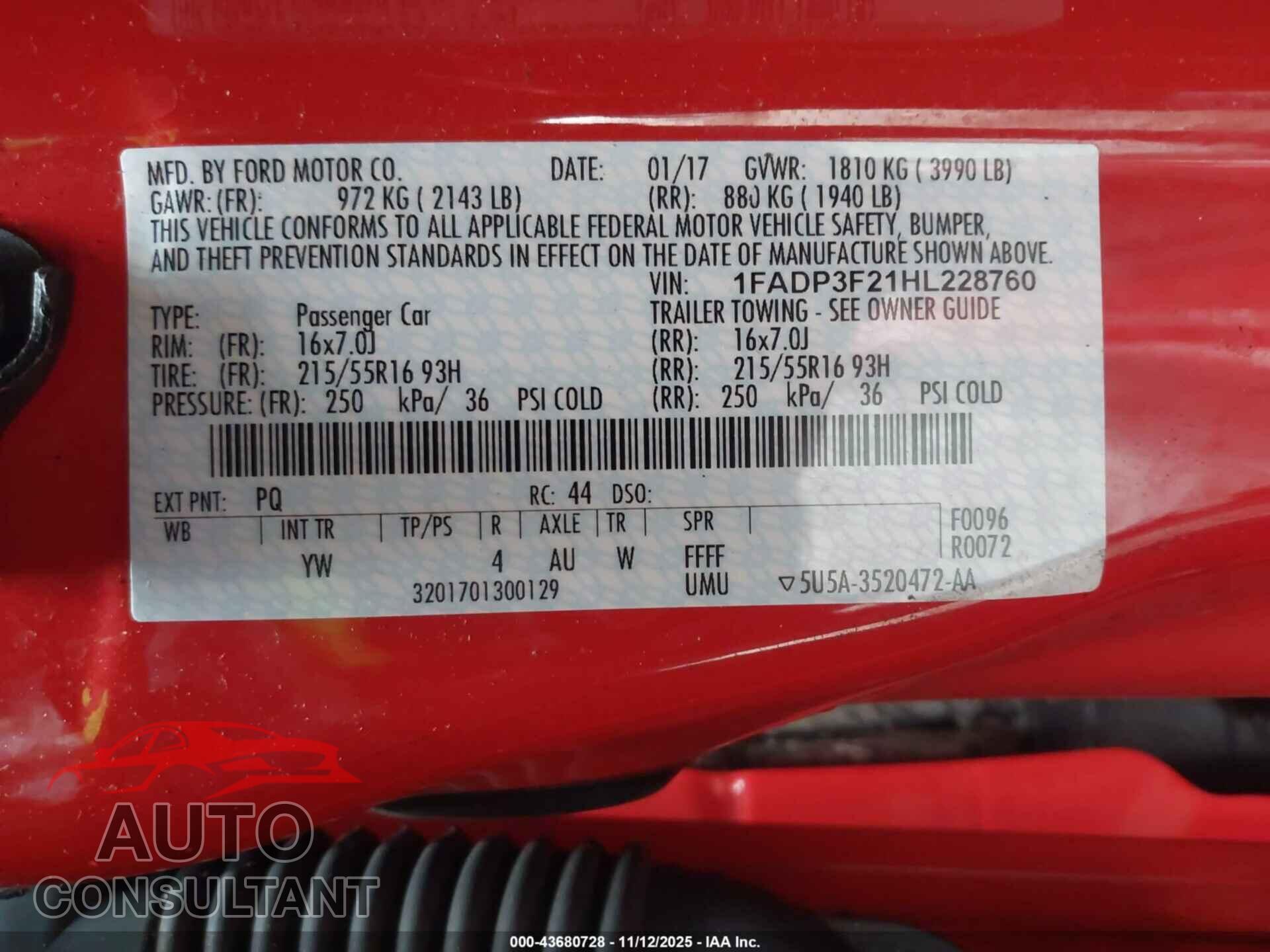 FORD FOCUS 2017 - 1FADP3F21HL228760