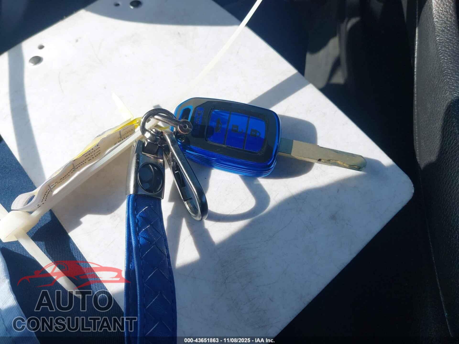 HONDA CIVIC 2019 - 2HGFC2F65KH543143