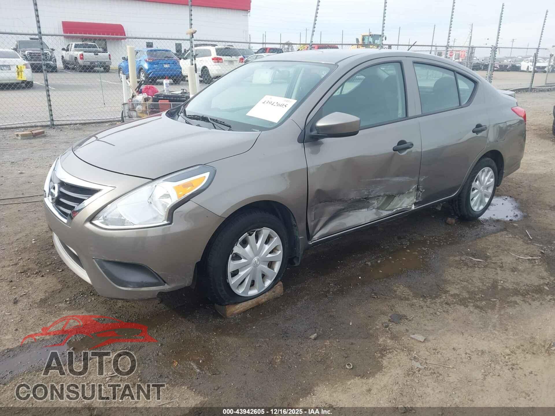 NISSAN VERSA 2017 - 3N1CN7AP0HL856998