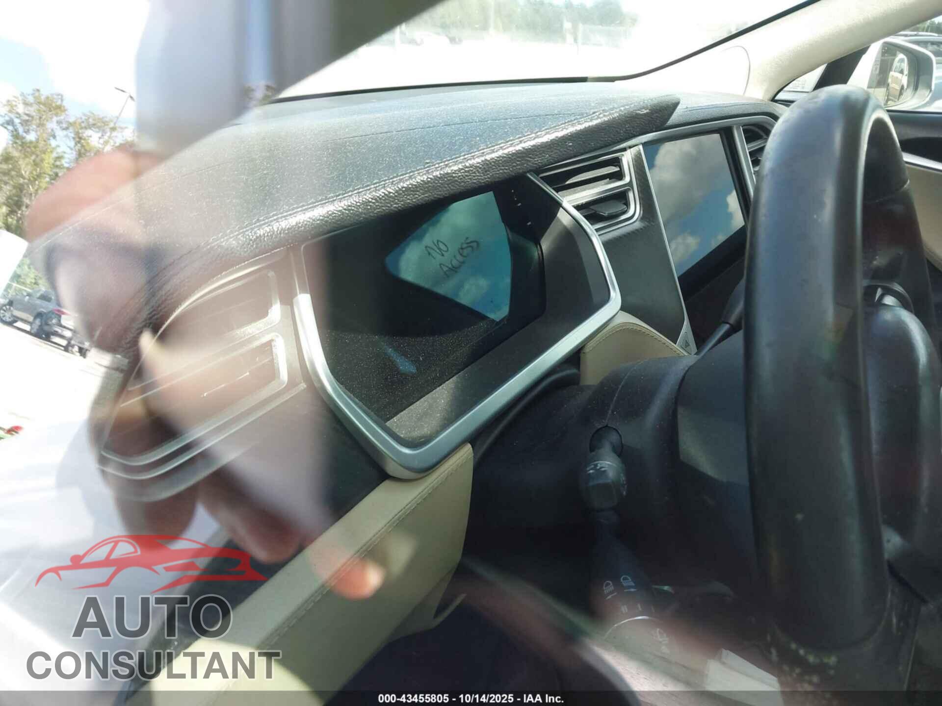 TESLA MODEL S 2013 - 5YJSA1CP8DFP15538