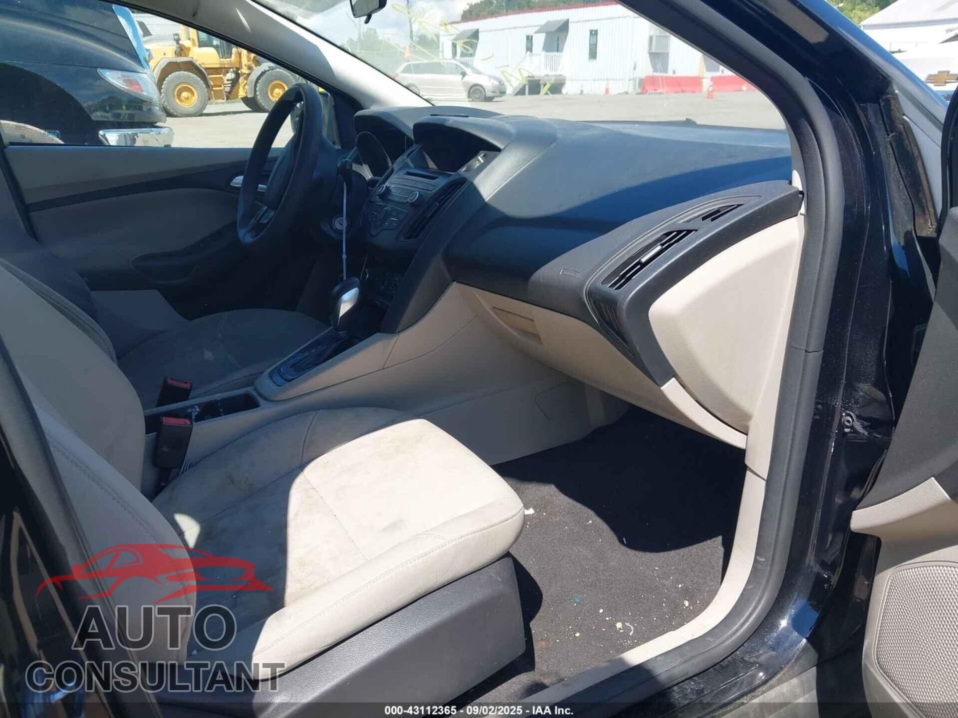 FORD FOCUS 2017 - 1FADP3K29HL247966