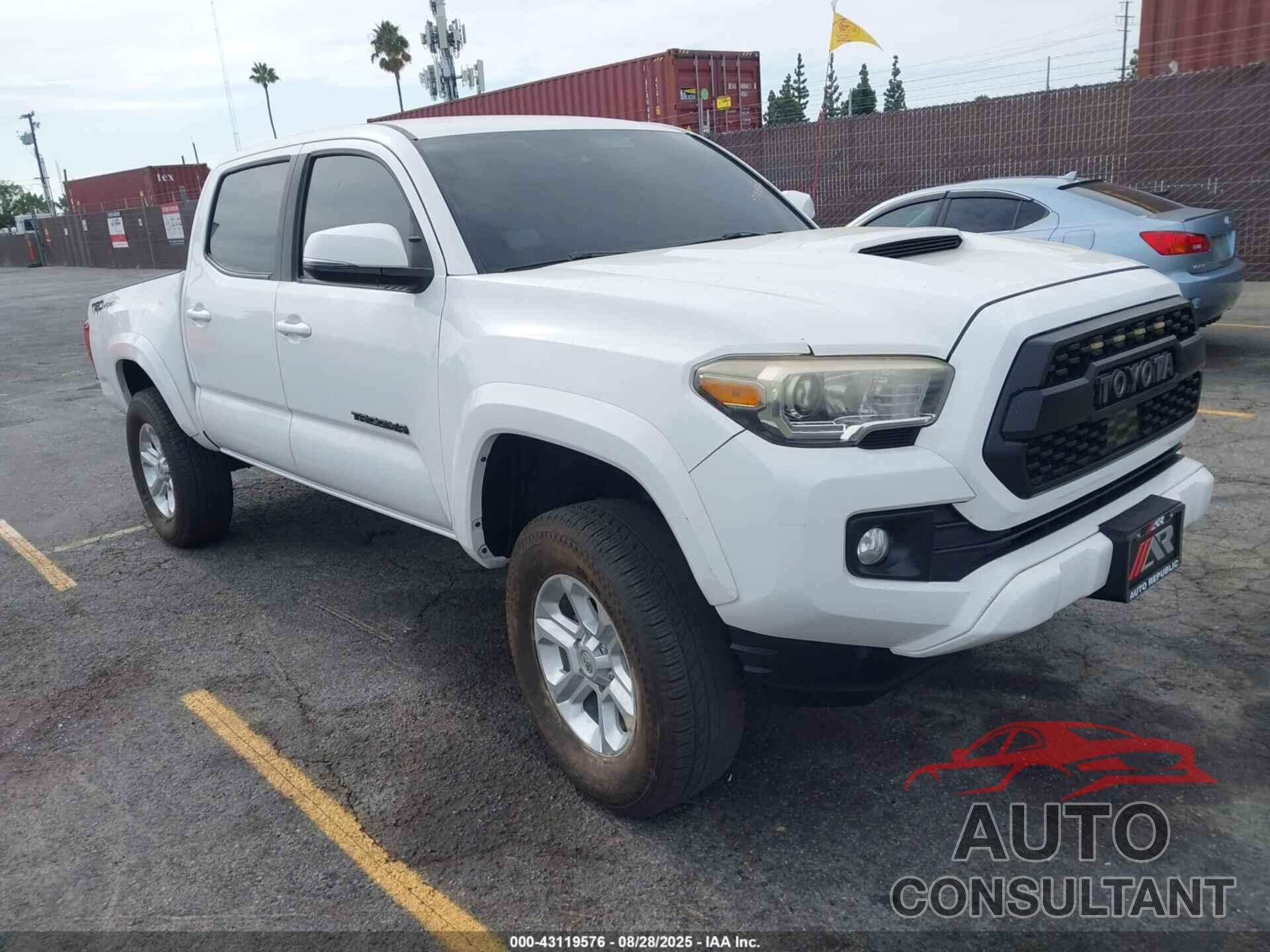 TOYOTA TACOMA 2018 - 3TMAZ5CN1JM060852