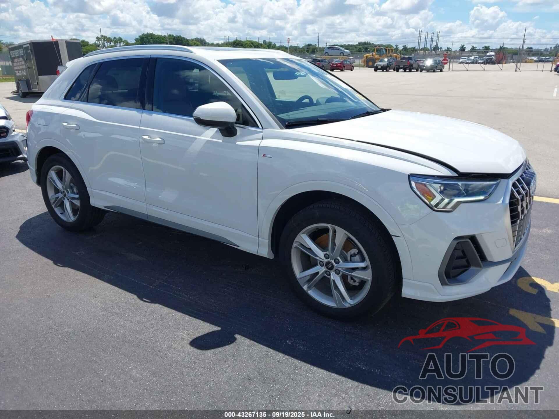 AUDI Q3 2024 - WA1EECF38R1184647