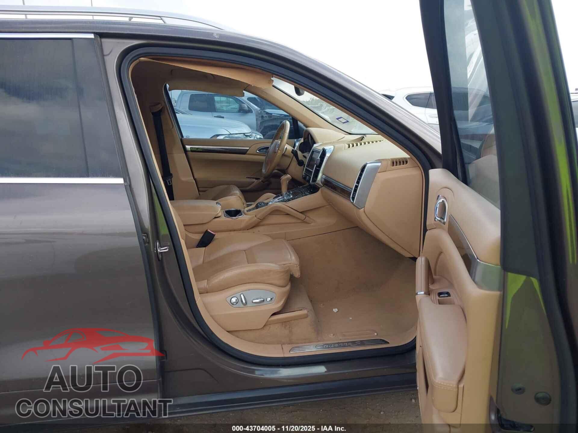 PORSCHE CAYENNE 2012 - WP1AB2A28CLA50947