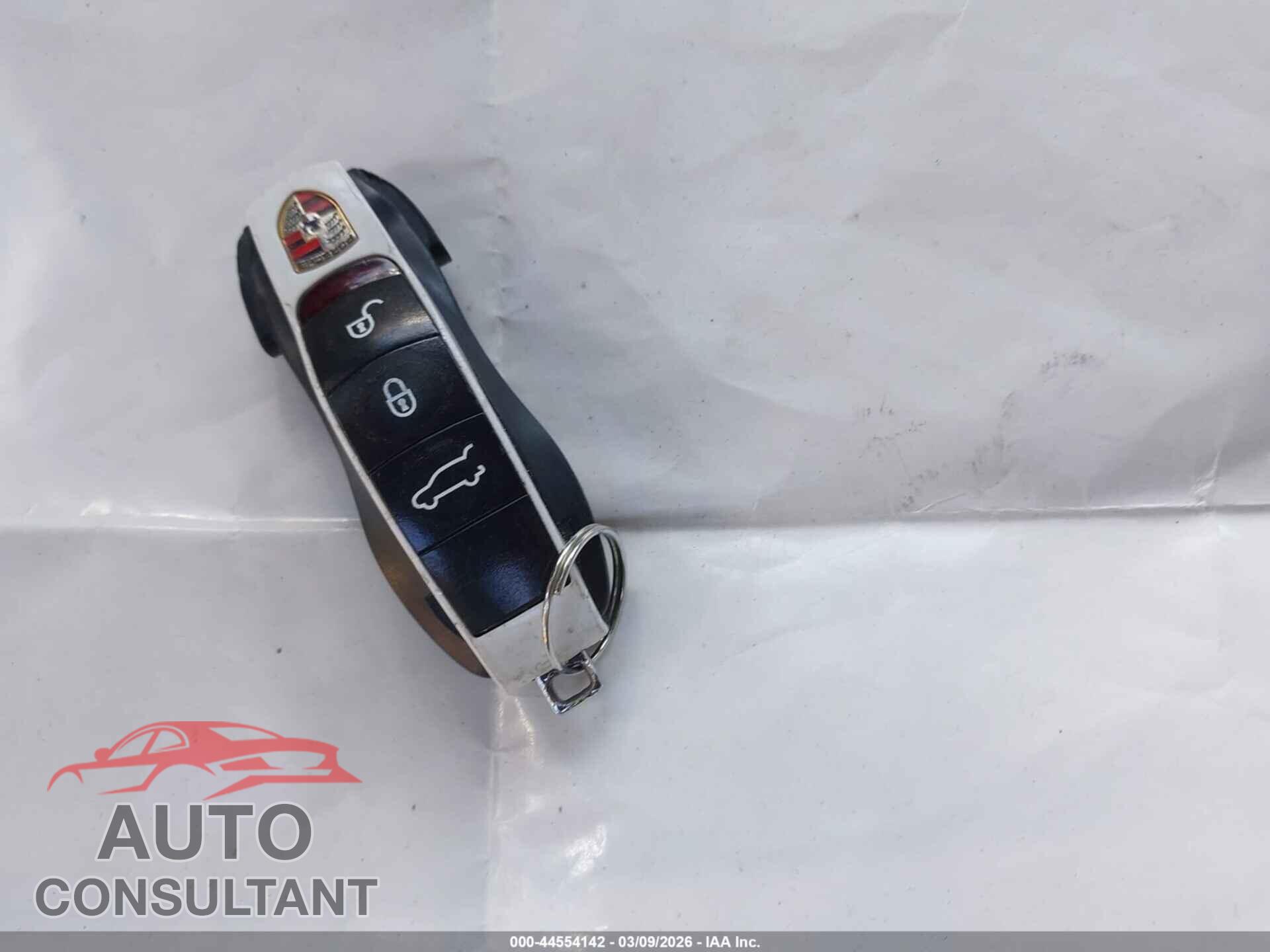 PORSCHE CAYENNE 2016 - WP1AA2A25GLA09300