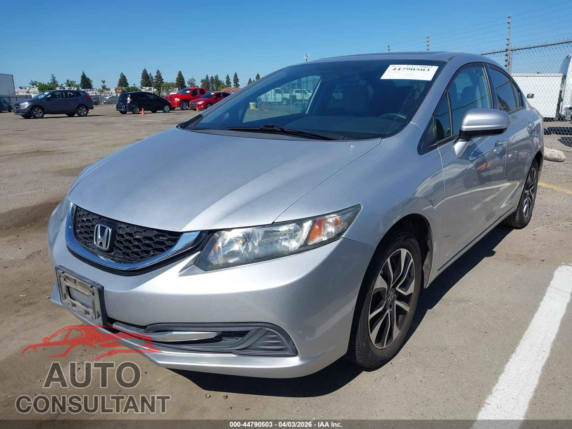 HONDA CIVIC 2015 - 2HGFB2F88FH529375