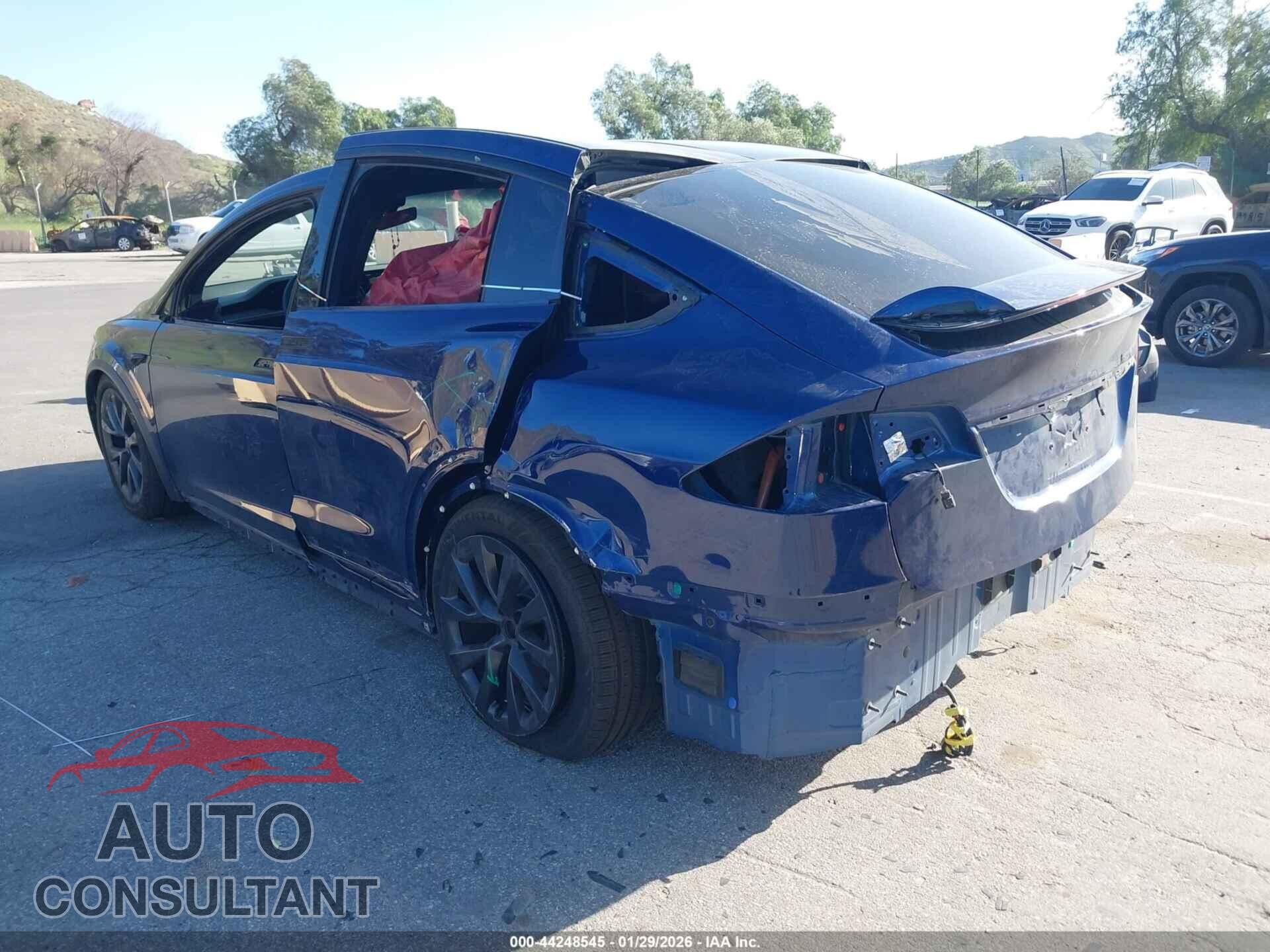 TESLA MODEL X 2024 - 7SAXCBE57RF444161
