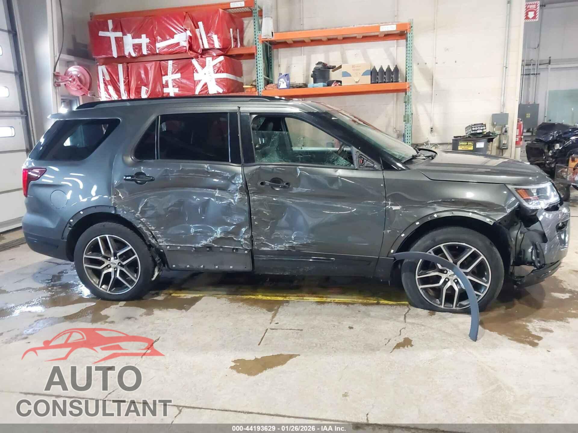 FORD EXPLORER 2018 - 1FM5K8GT2JGB29358