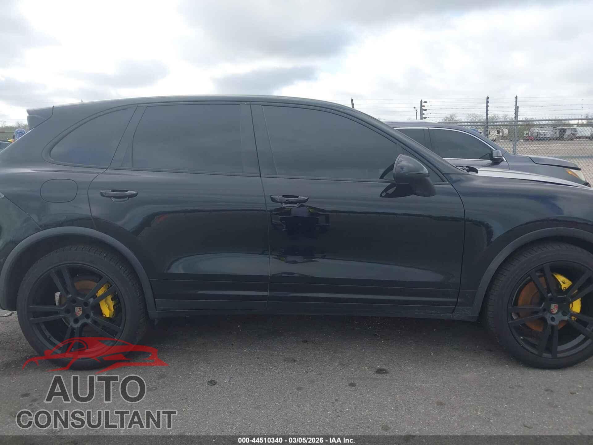 PORSCHE CAYENNE 2011 - WP1AB2A29BLA42080