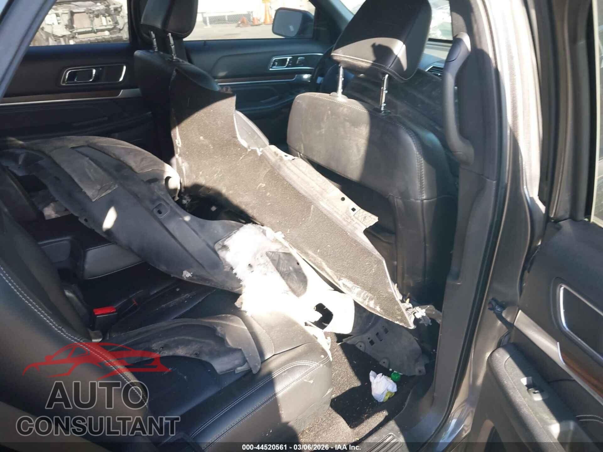 FORD EXPLORER 2018 - 1FM5K8F82JGB53074