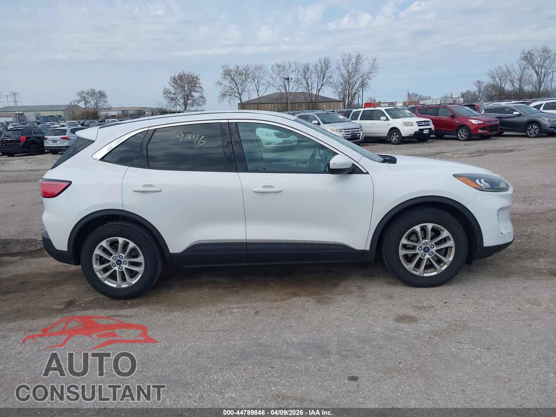 FORD ESCAPE 2020 - 1FMCU0G61LUA18737
