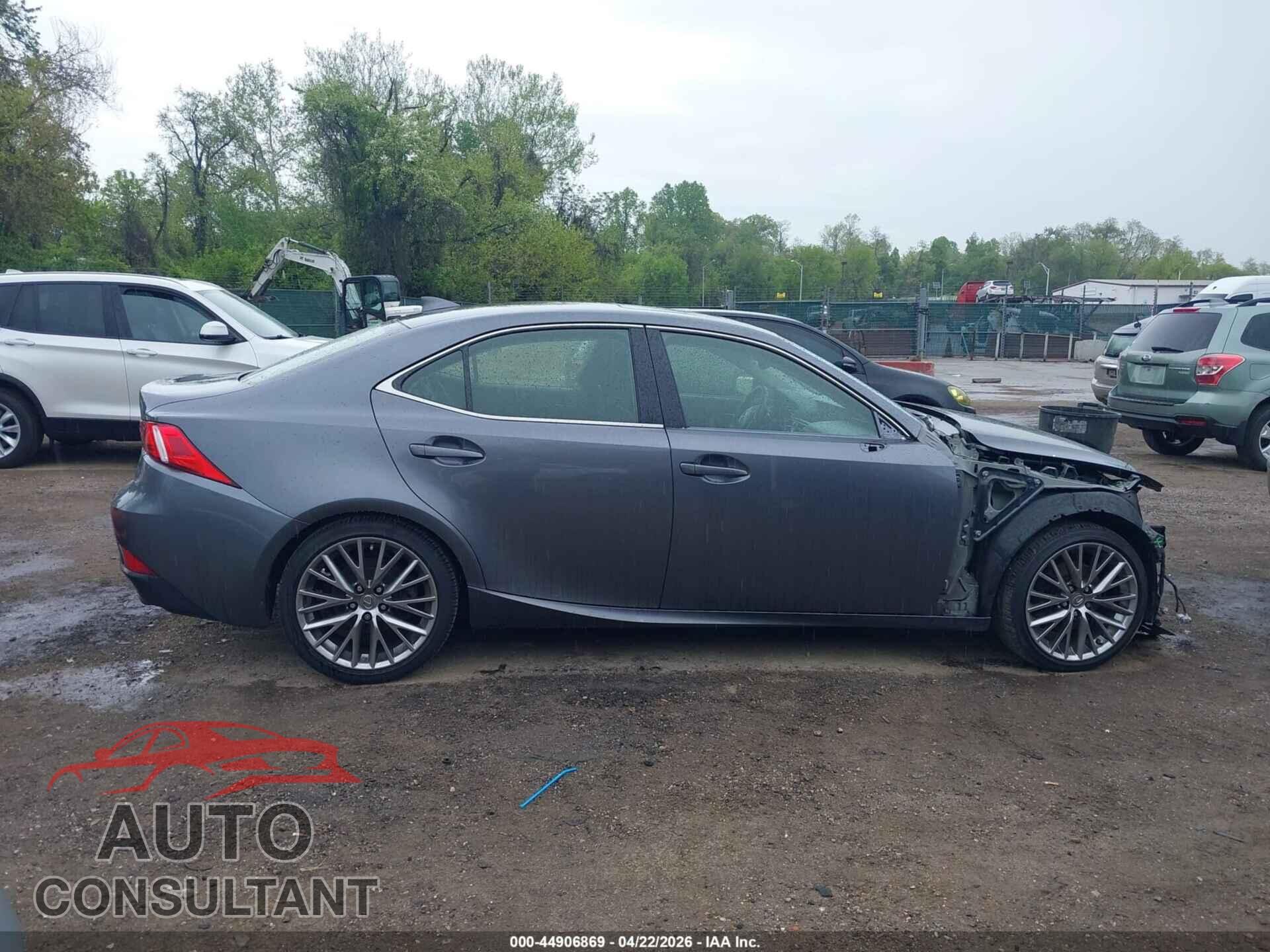 LEXUS IS 250 2015 - JTHCF1D20F5016903