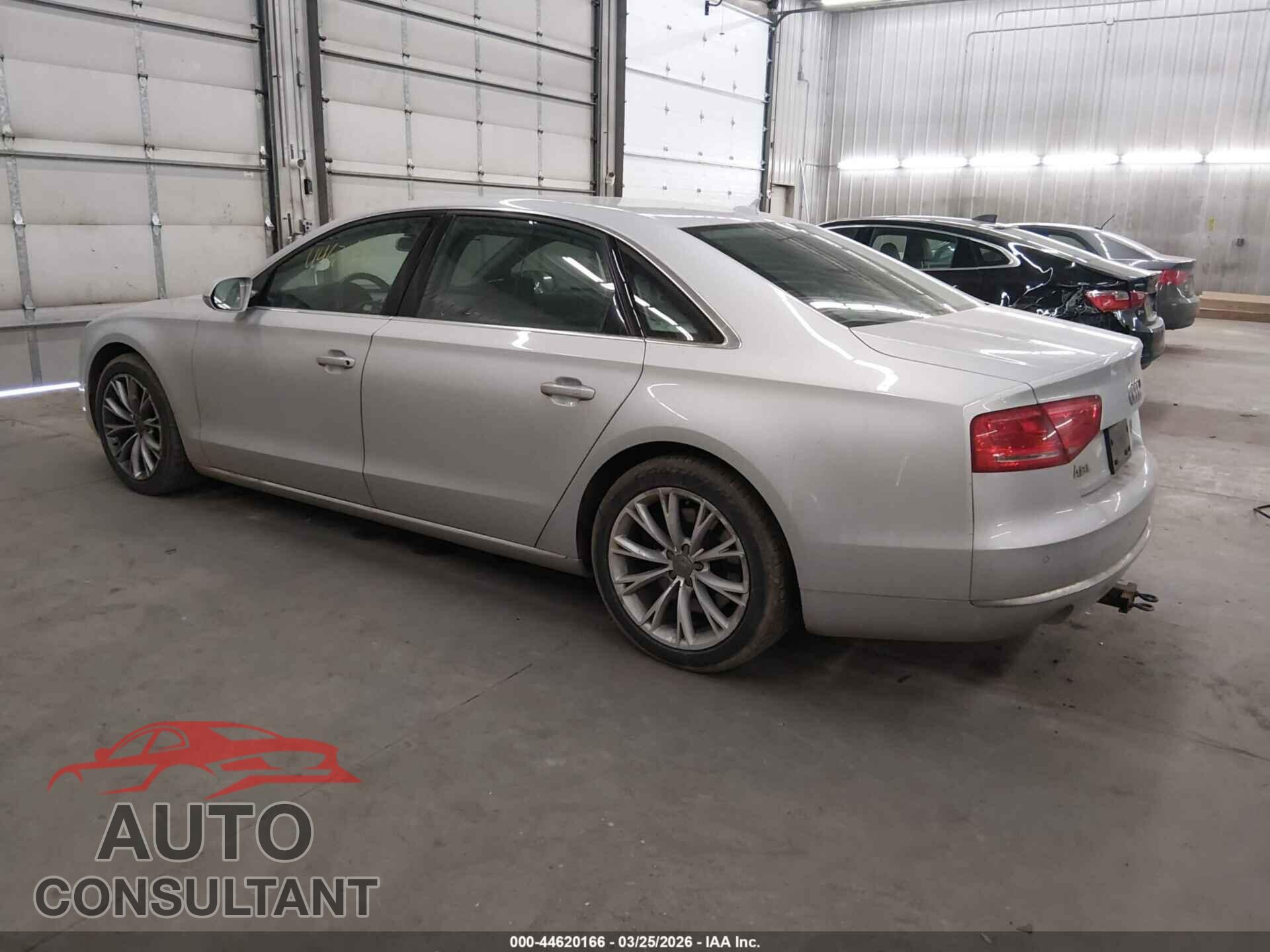 AUDI A8 L 2012 - WAURVAFD3CN010907