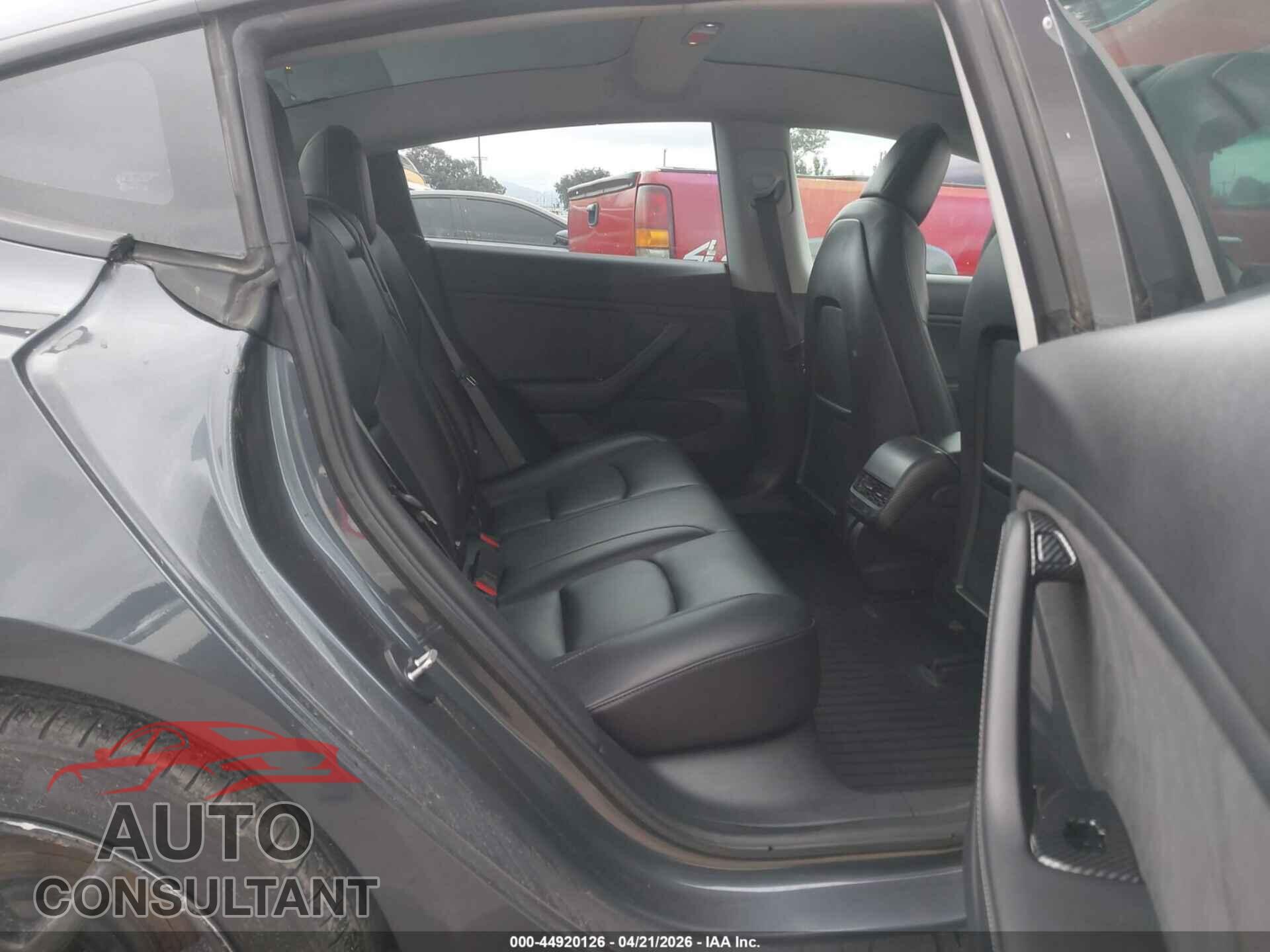 TESLA MODEL 3 2018 - 5YJ3E1EA8JF021798