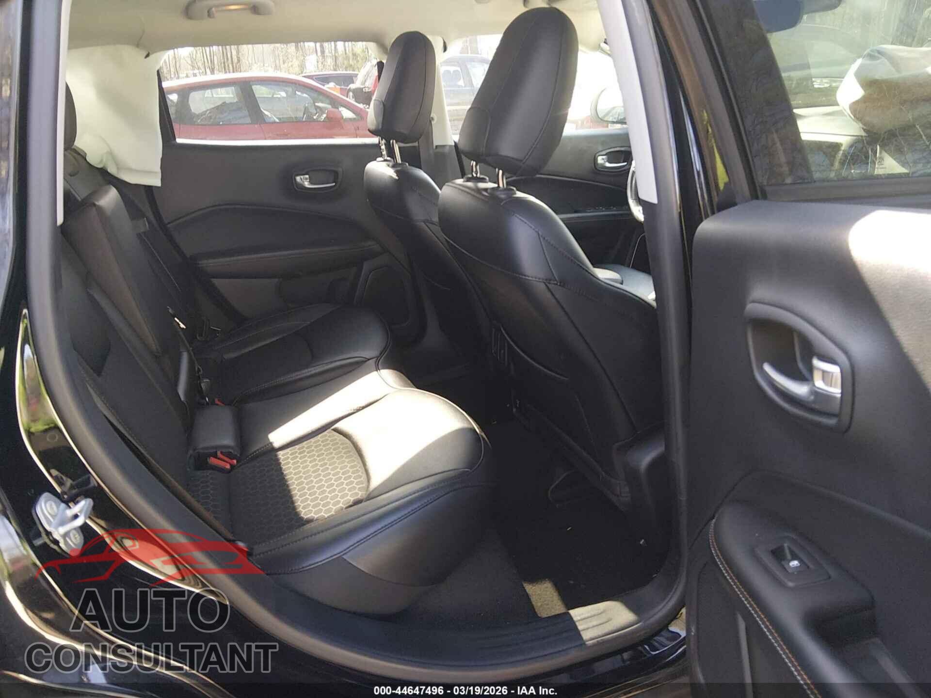 JEEP COMPASS 2021 - 3C4NJDBB7MT557375