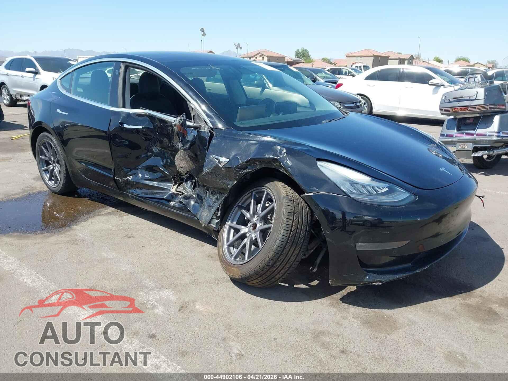 TESLA MODEL 3 2018 - 5YJ3E1EA7JF172017