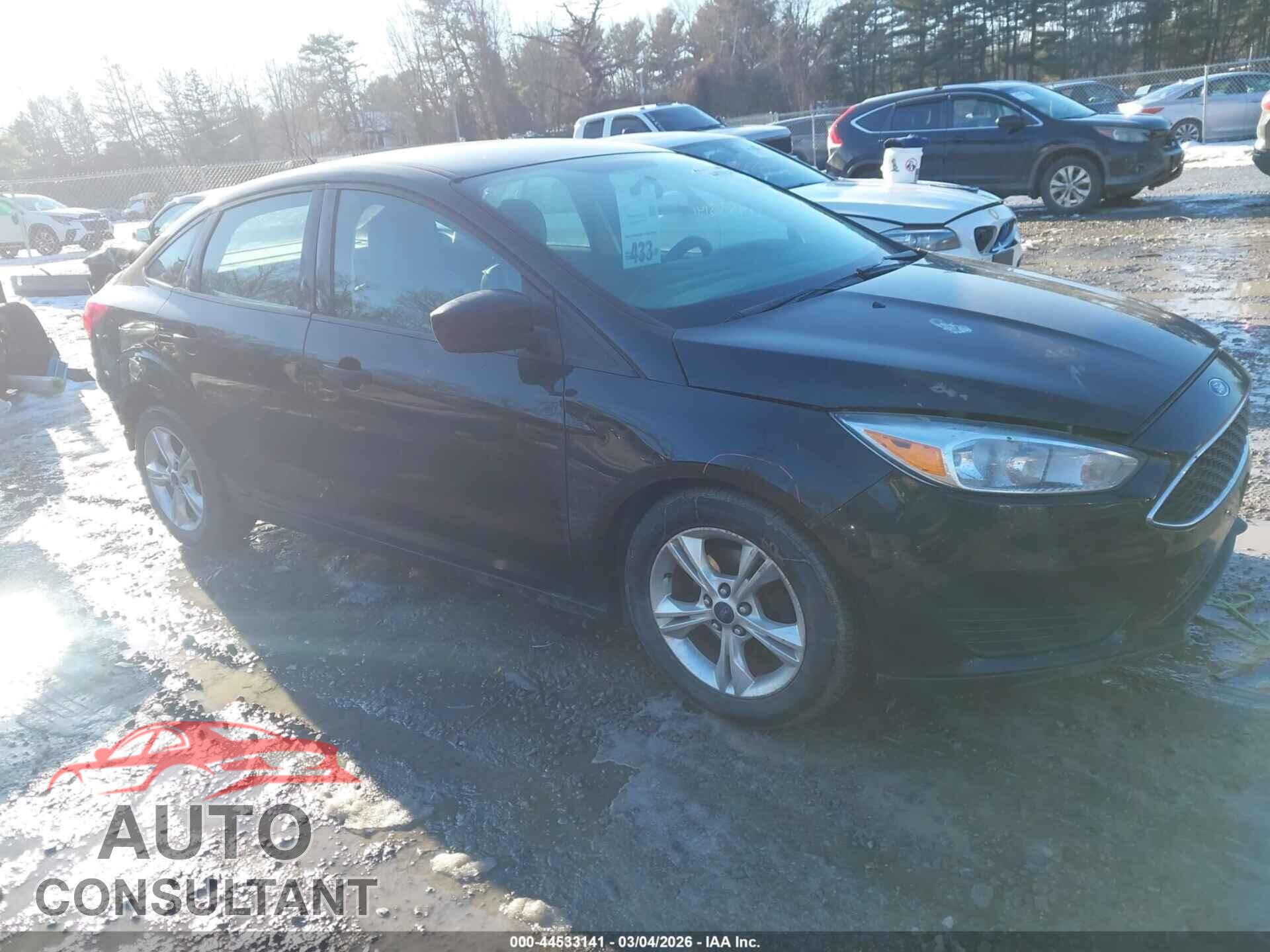 FORD FOCUS 2017 - 1FADP3E21HL330514