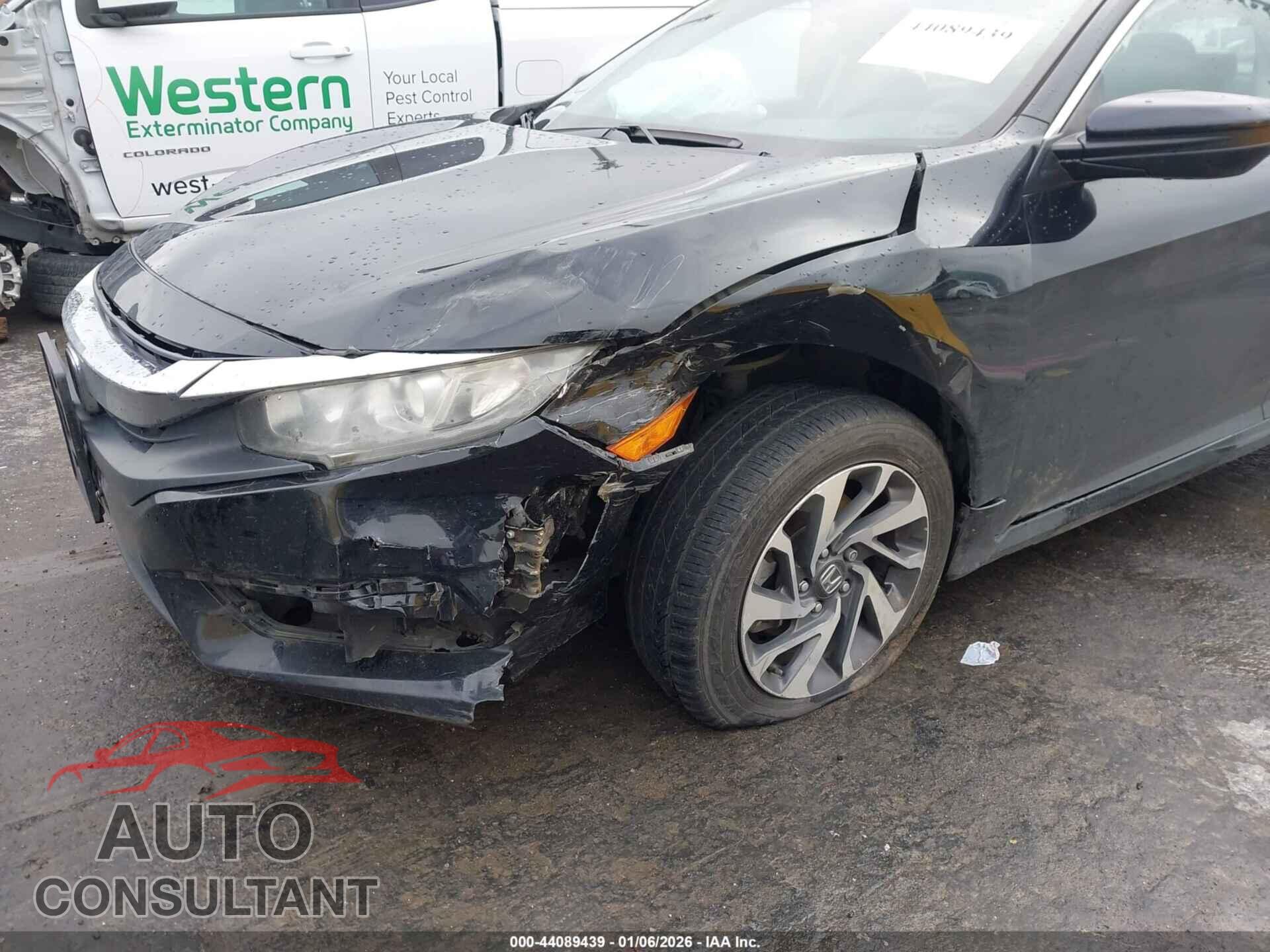 HONDA CIVIC 2017 - 19XFC2F78HE204999