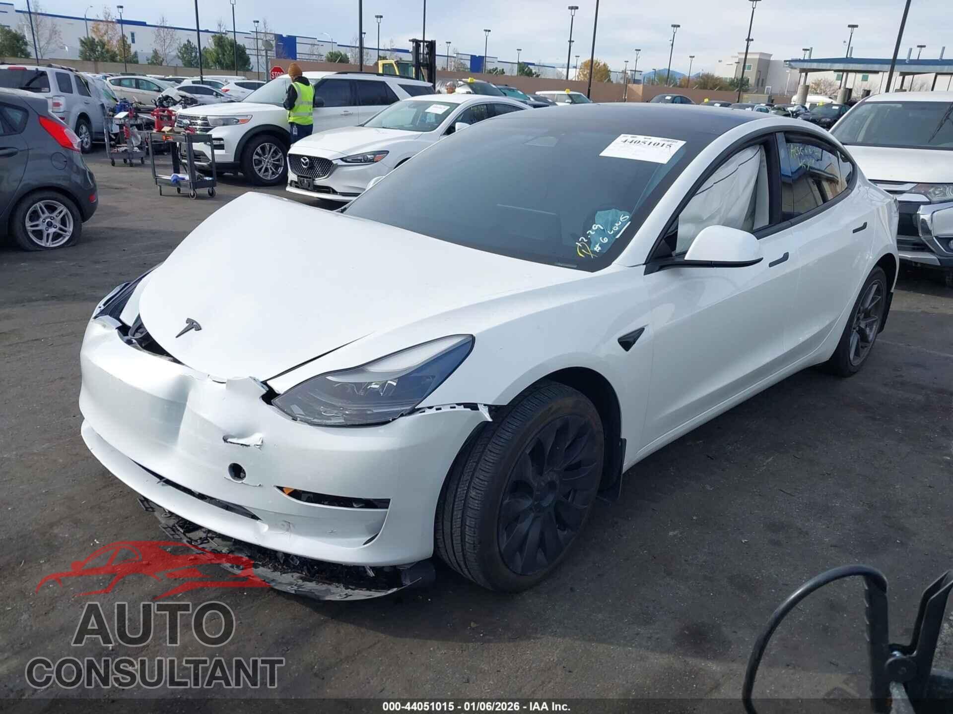 TESLA MODEL 3 2023 - 5YJ3E1EA7PF566304