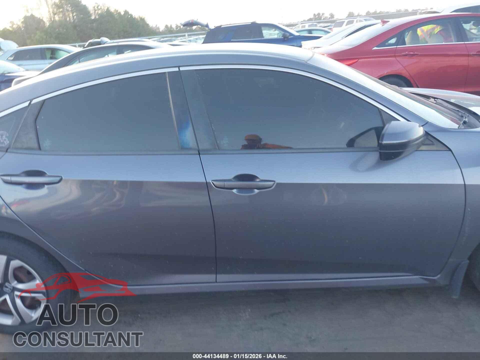 HONDA CIVIC 2018 - 19XFC2F51JE018578