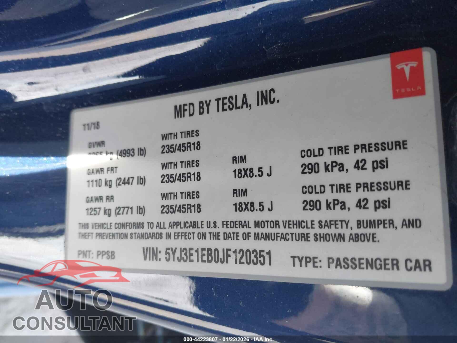 TESLA MODEL 3 2018 - 5YJ3E1EB0JF120351