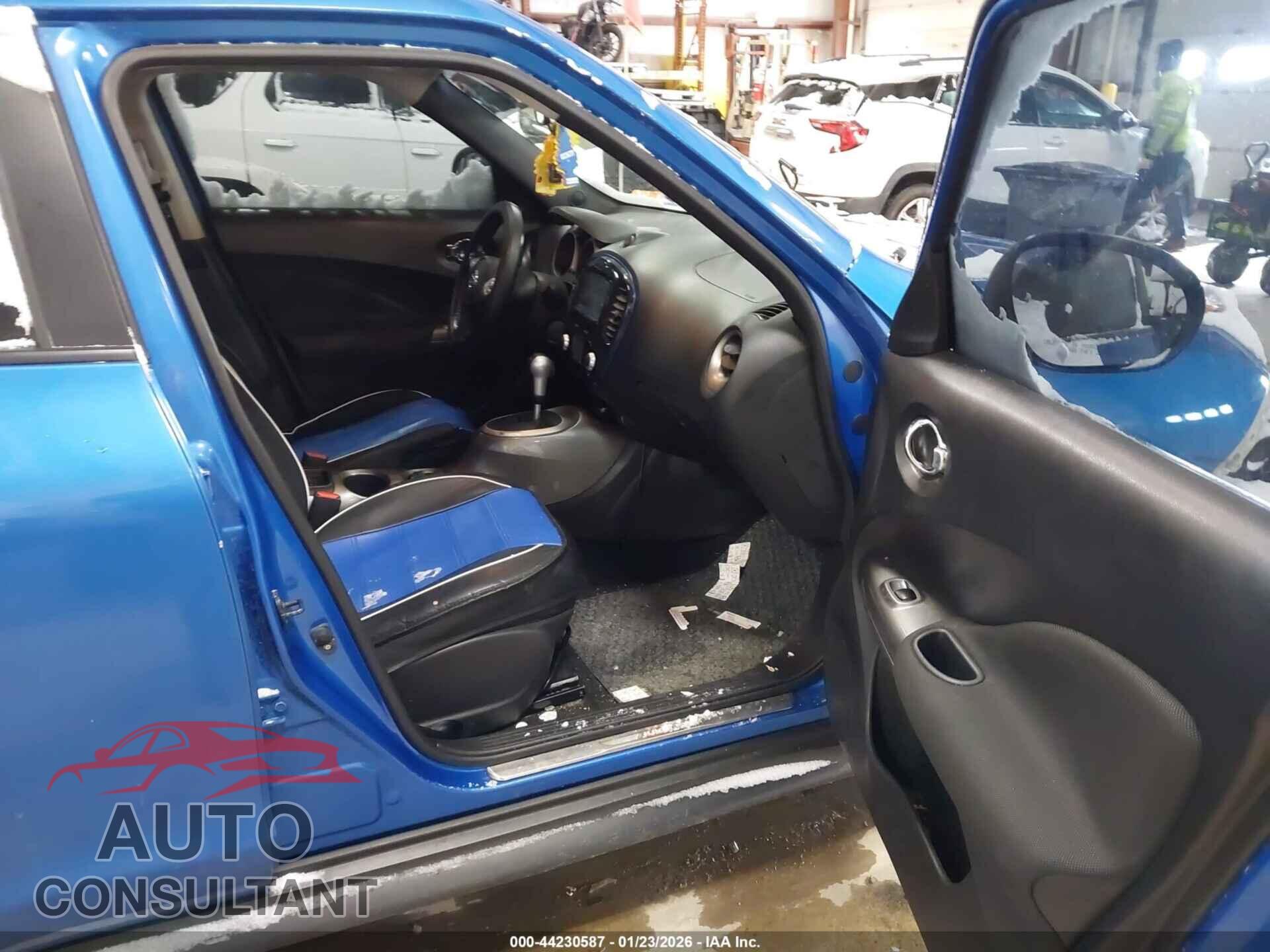 NISSAN JUKE 2012 - JN8AF5MV1CT109595