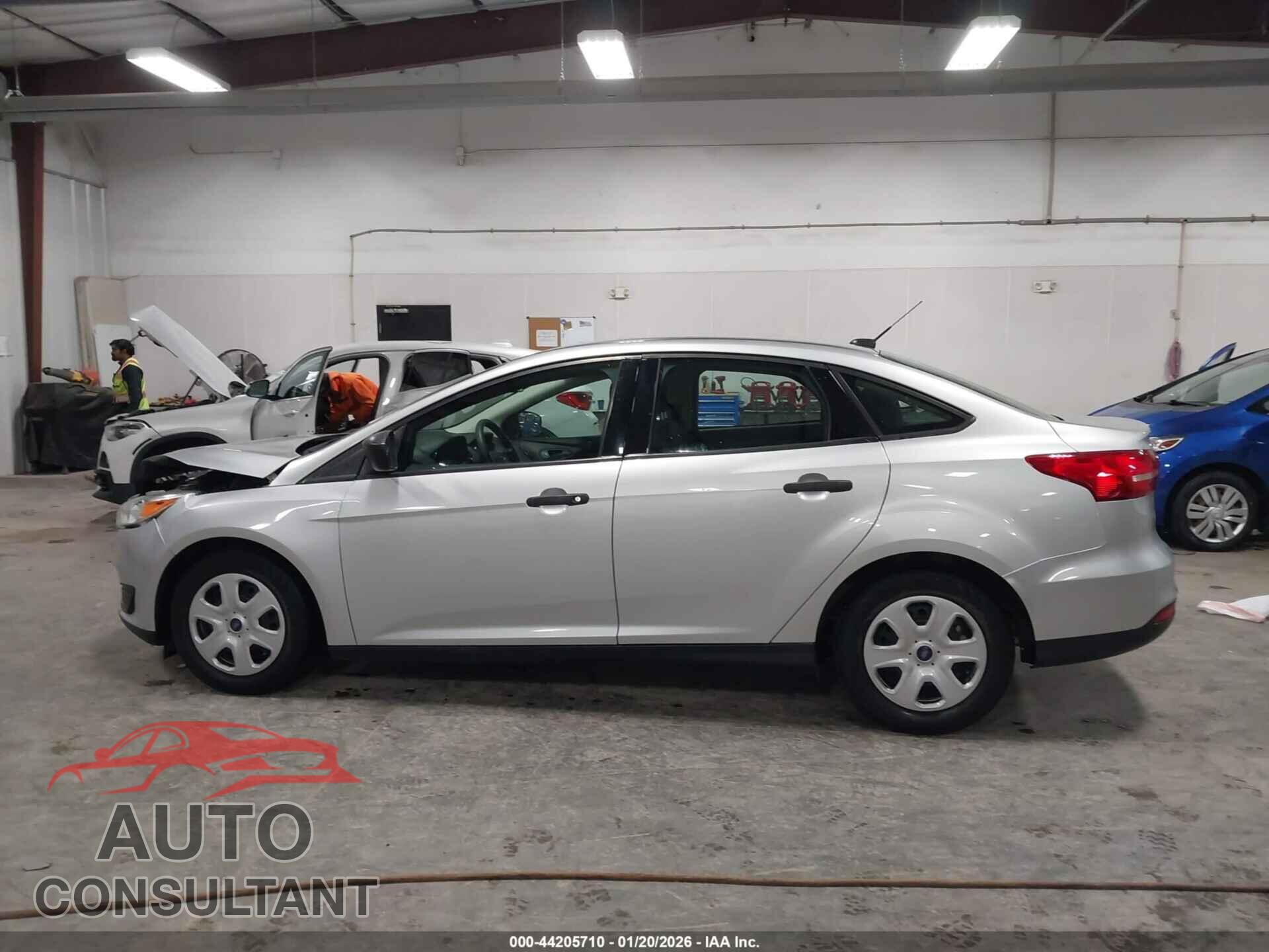 FORD FOCUS 2017 - 1FADP3E2XHL342810