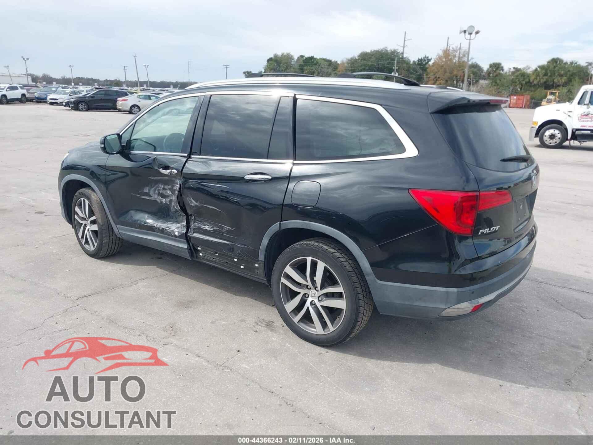 HONDA PILOT 2017 - 5FNYF6H96HB002761