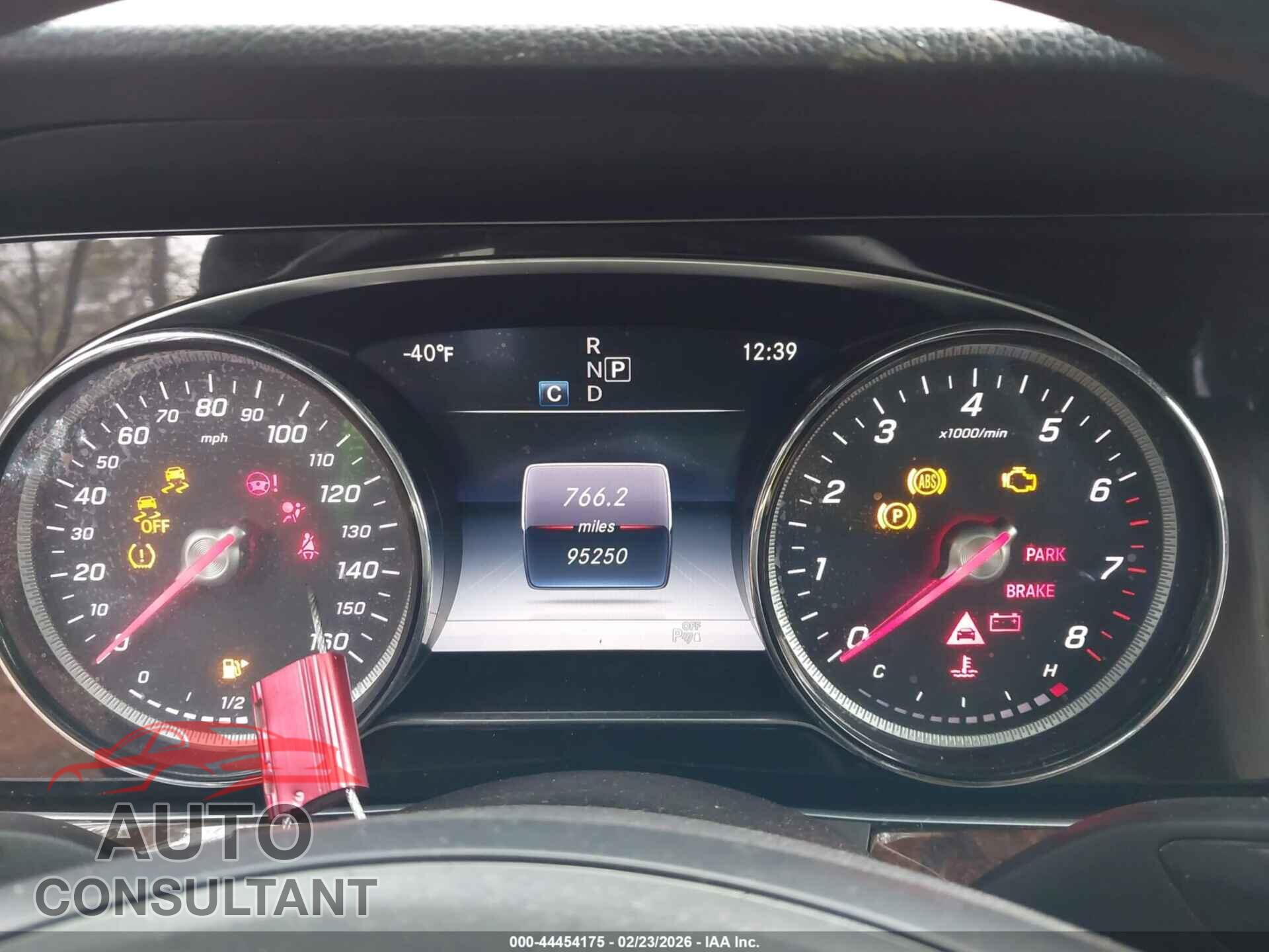 MERCEDES-BENZ E 300 2017 - WDDZF4JB0HA190603