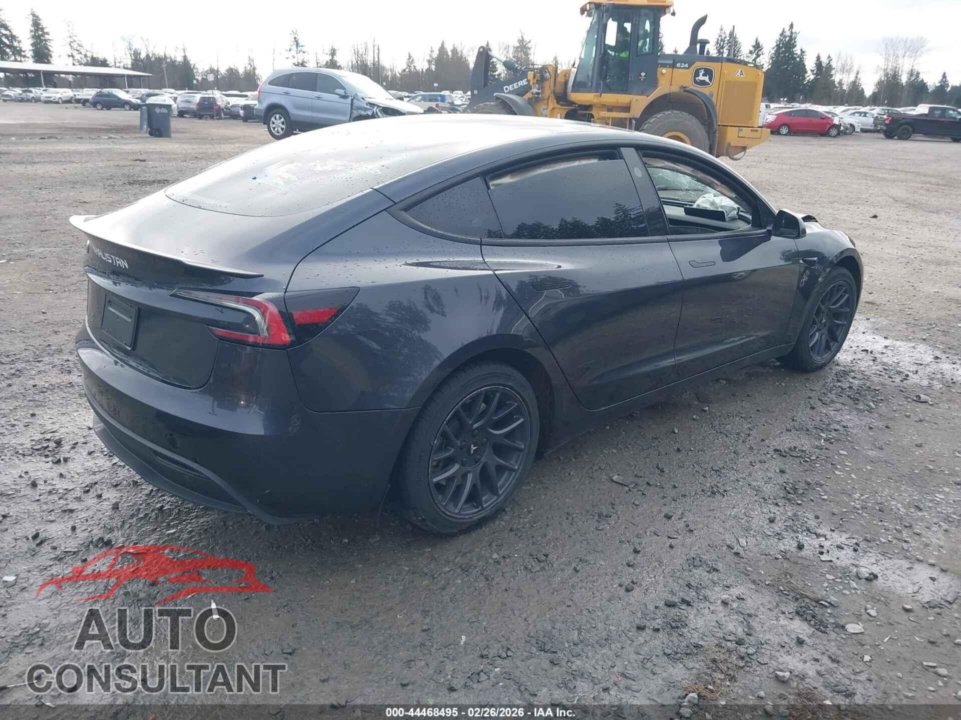 TESLA MODEL 3 2024 - 5YJ3E1EA9RF721826