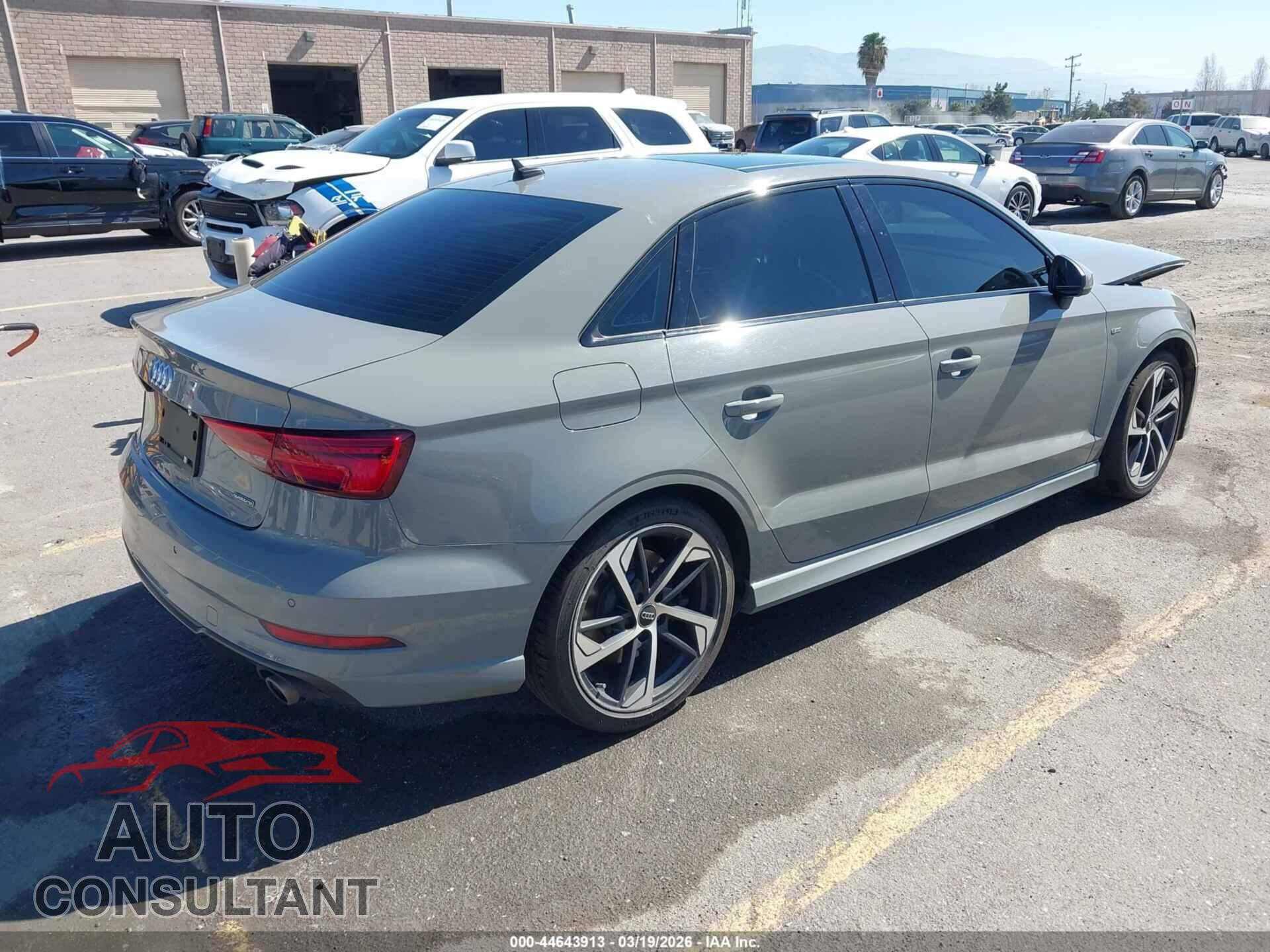 AUDI A3 2020 - WAUBEGFF7LA105337