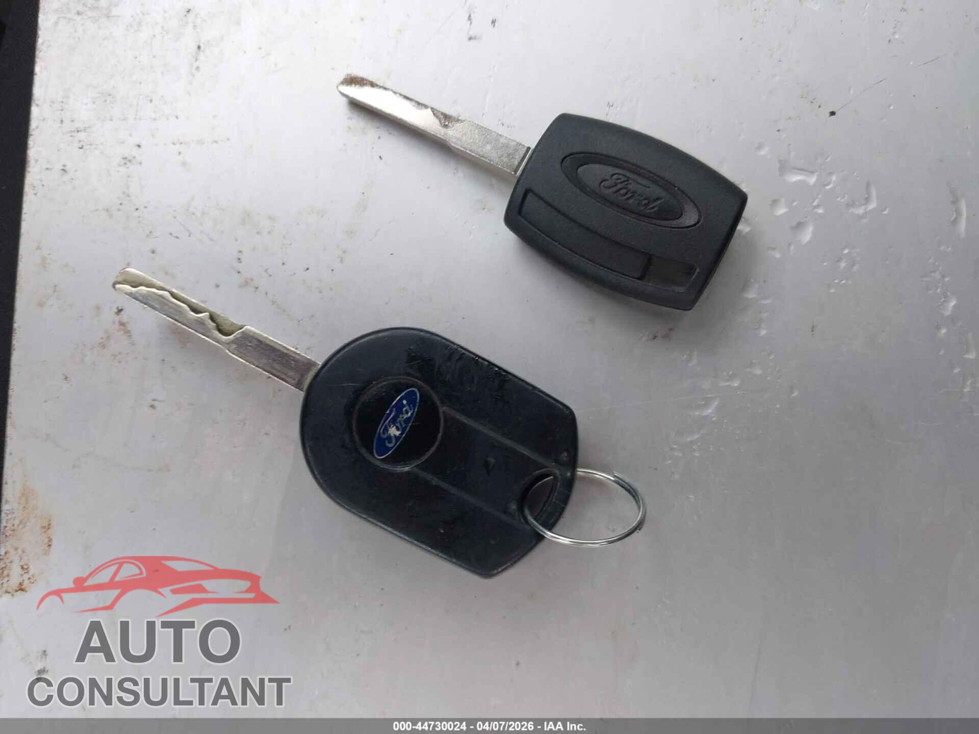 FORD FOCUS 2016 - 1FADP3E24GL311194