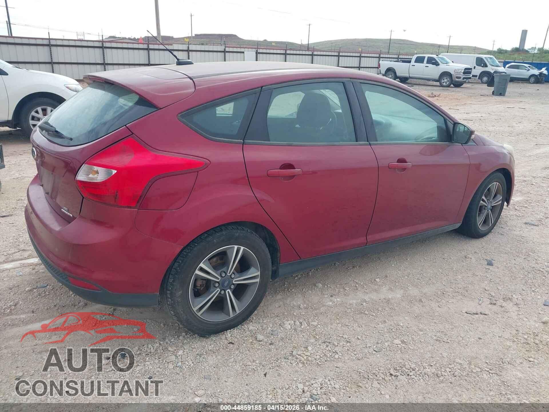 FORD FOCUS 2014 - 1FADP3K27EL143553