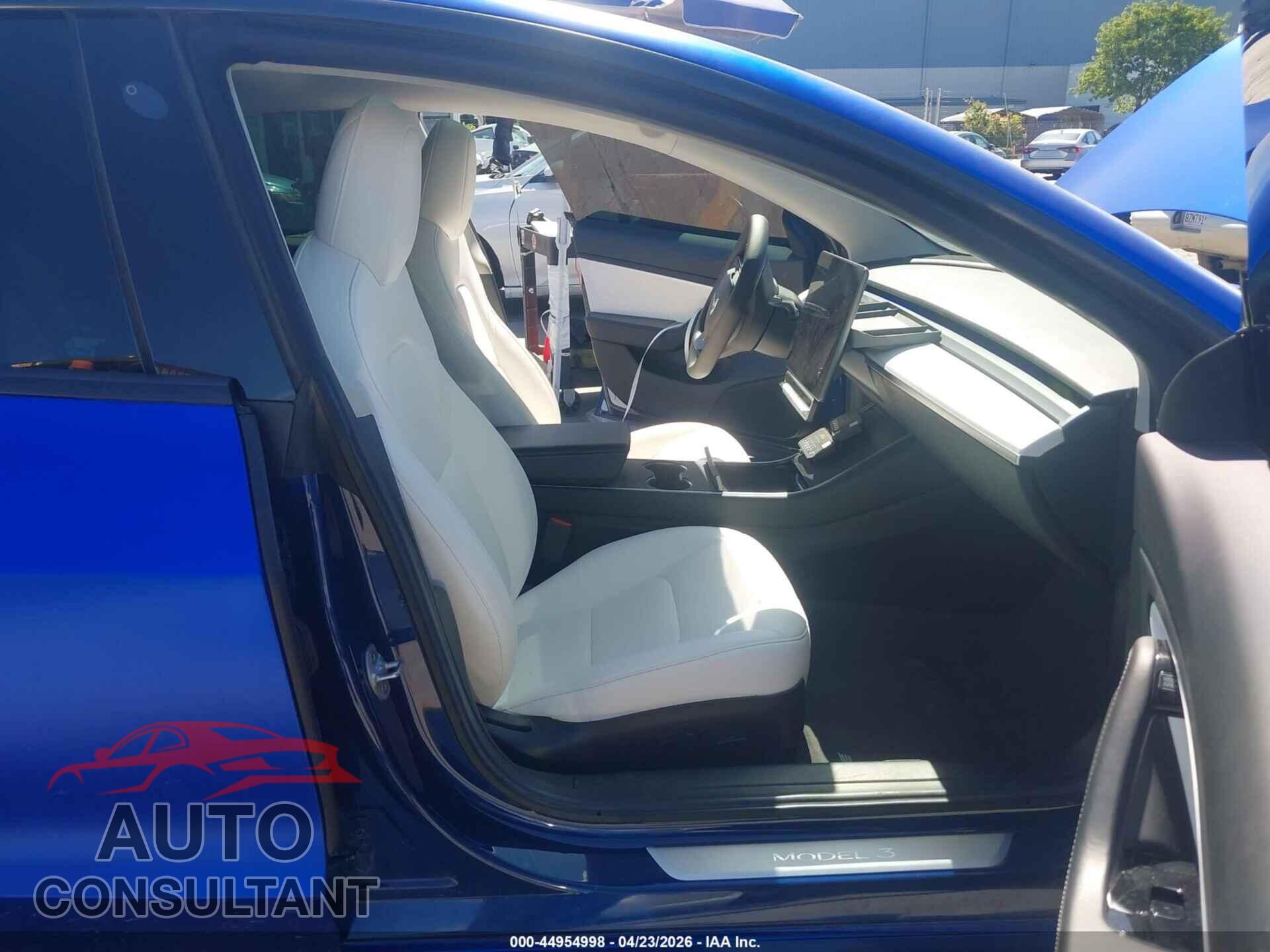 TESLA MODEL 3 2019 - 5YJ3E1EB6KF477504