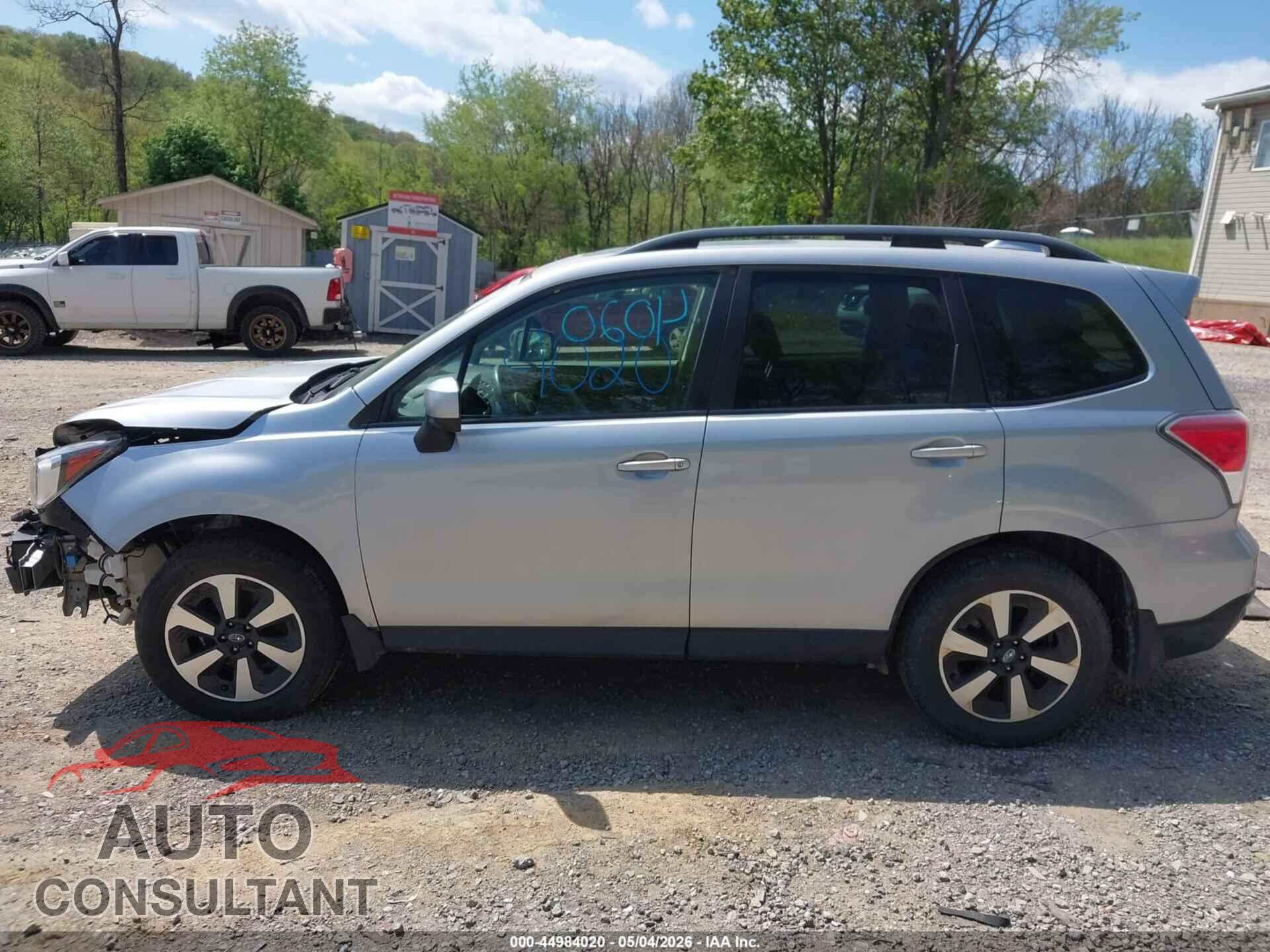 SUBARU FORESTER 2018 - JF2SJAEC5JH475646