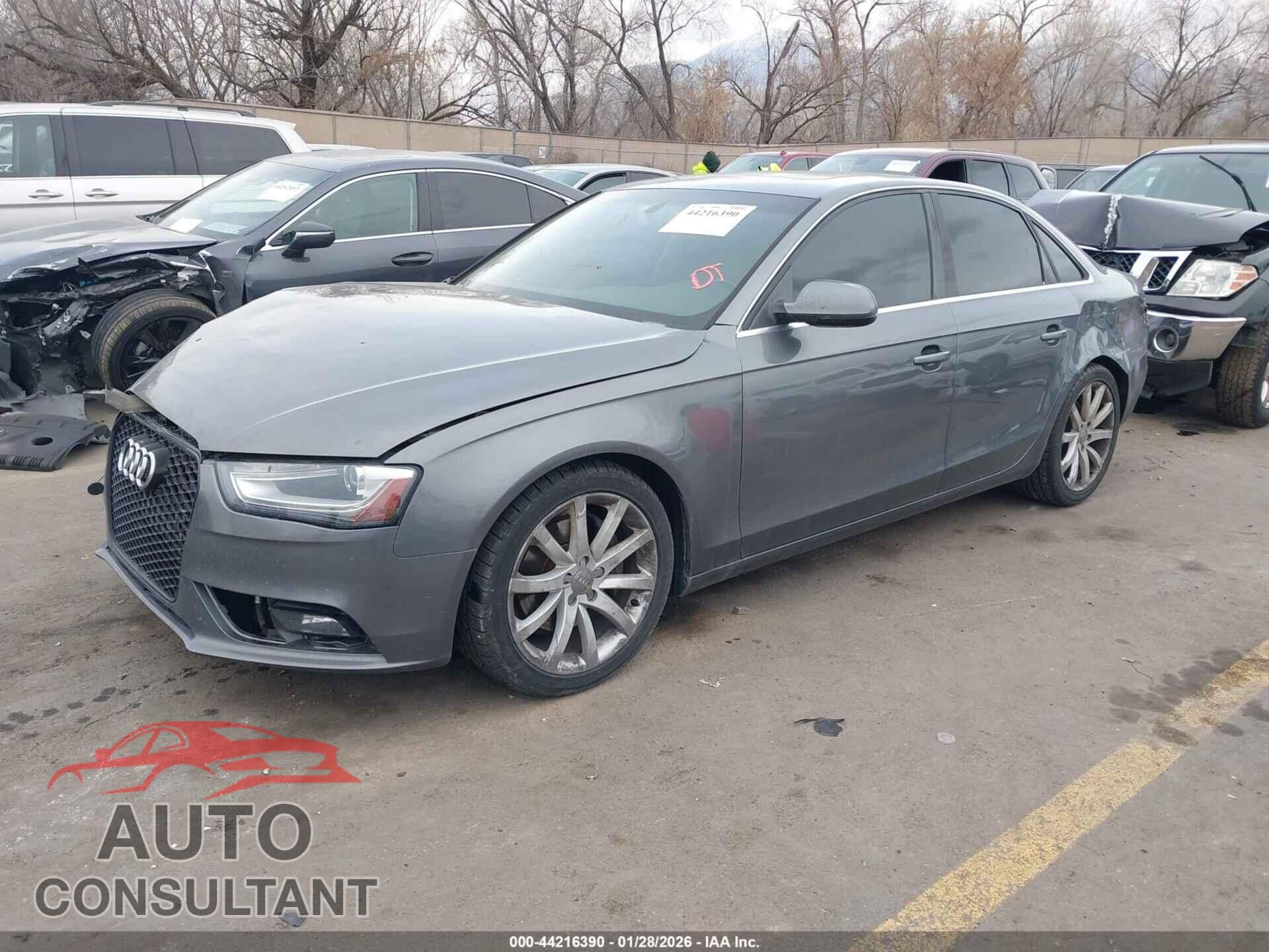AUDI A4 2013 - WAUFFAFL8DN005193