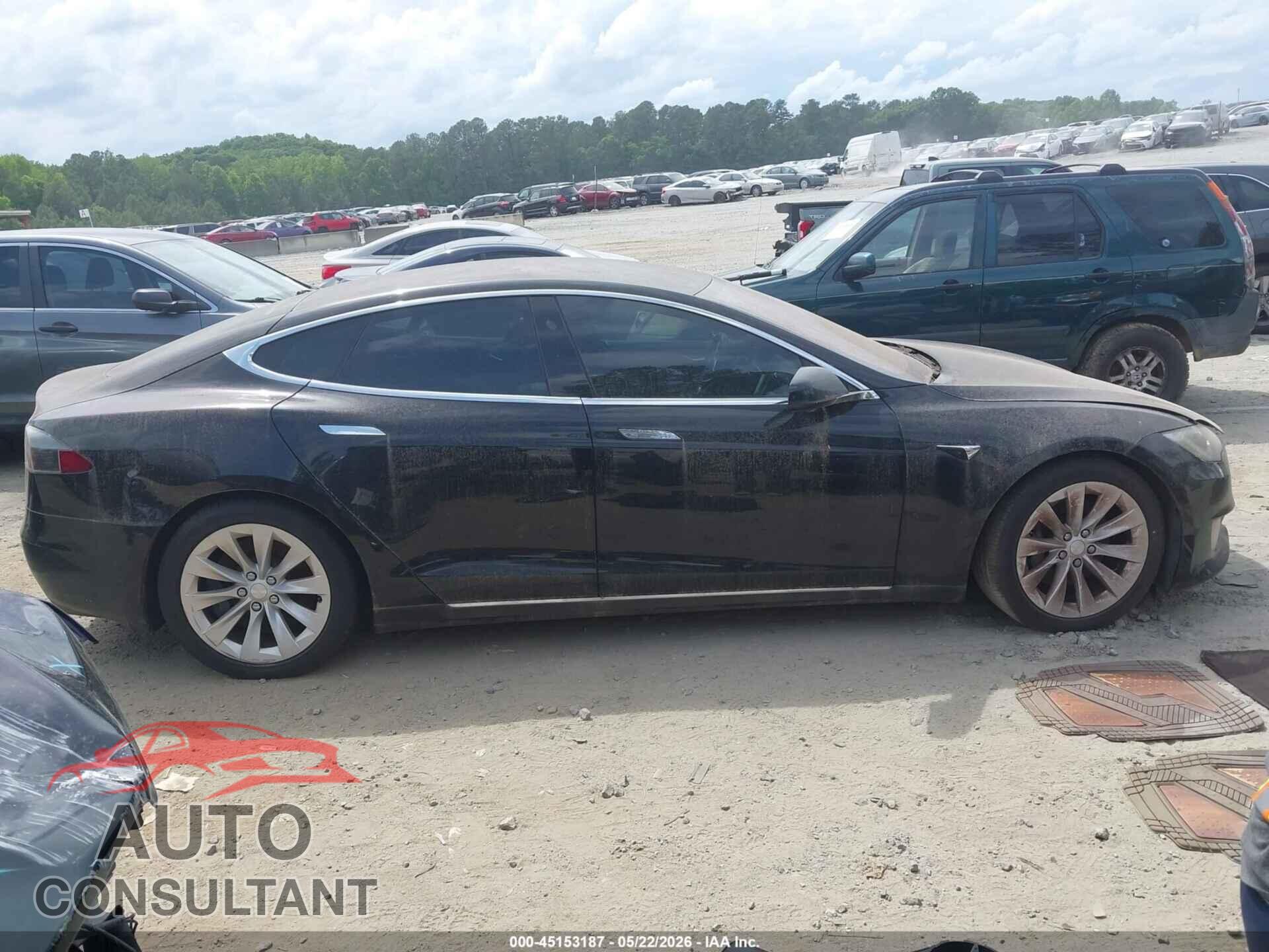 TESLA MODEL S 2017 - 5YJSA1E19HF202443