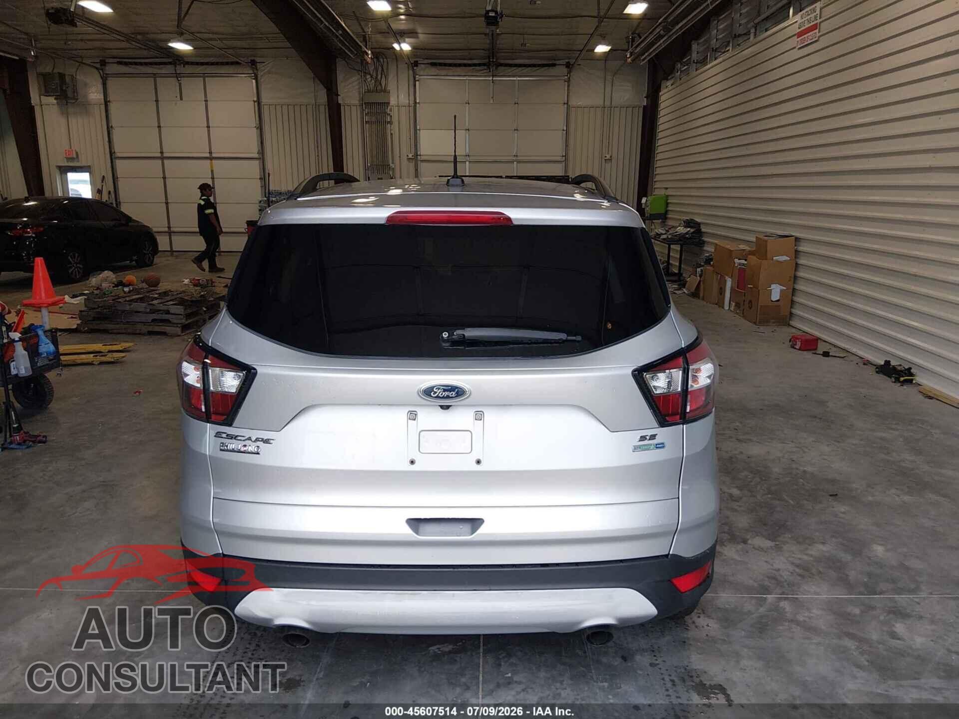 FORD ESCAPE 2018 - 1FMCU9GD6JUD08892