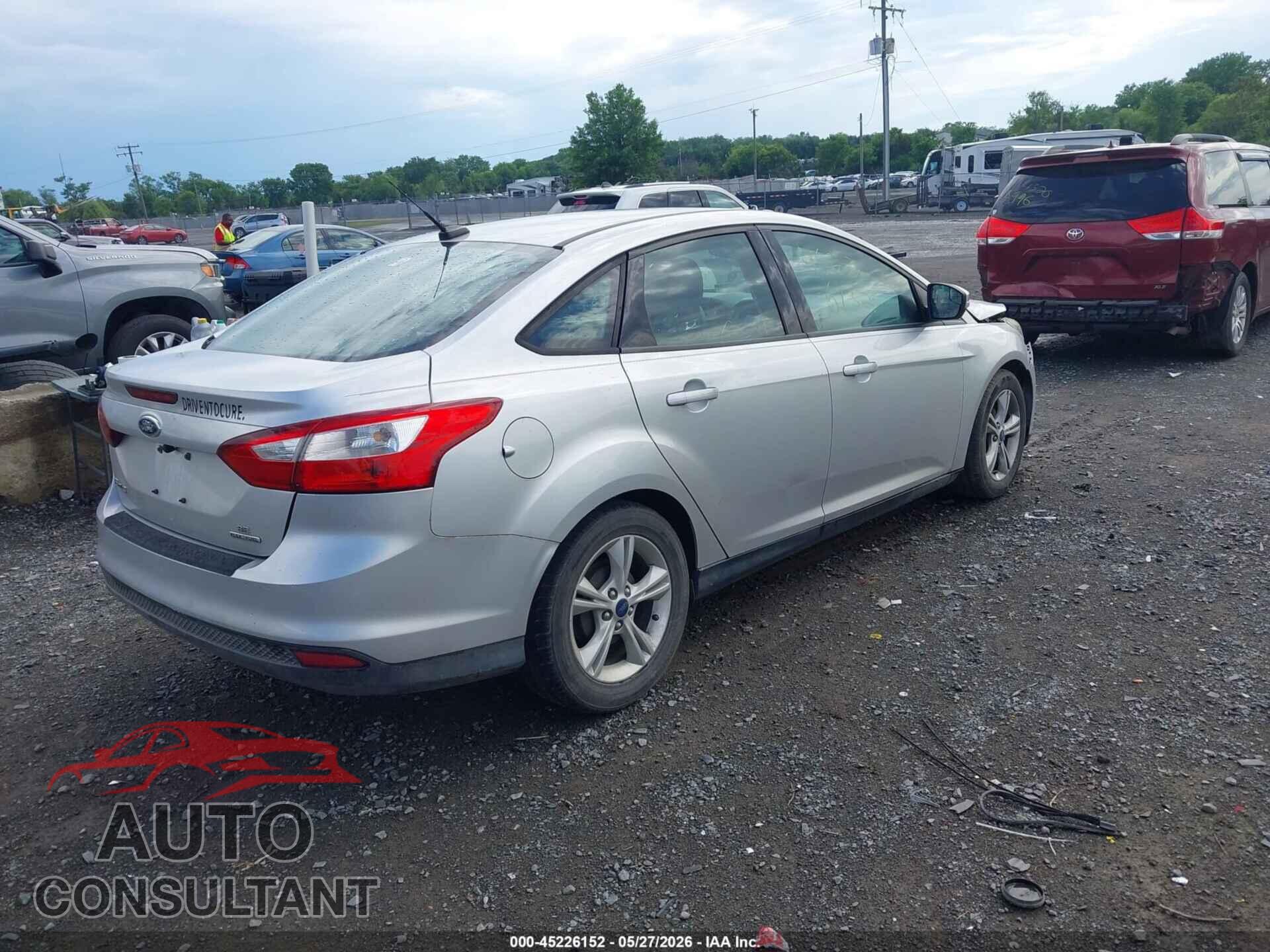 FORD FOCUS 2014 - 1FADP3F26EL429727