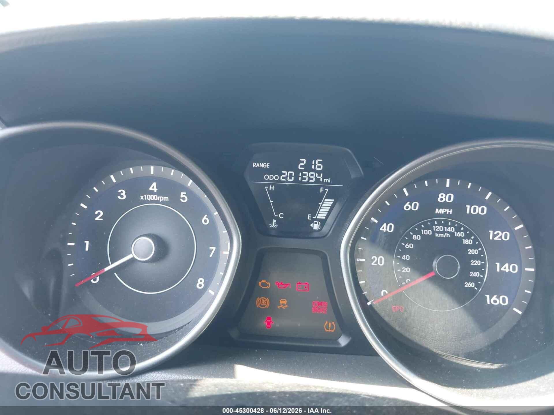 HYUNDAI ELANTRA 2012 - 5NPDH4AE8CH138209
