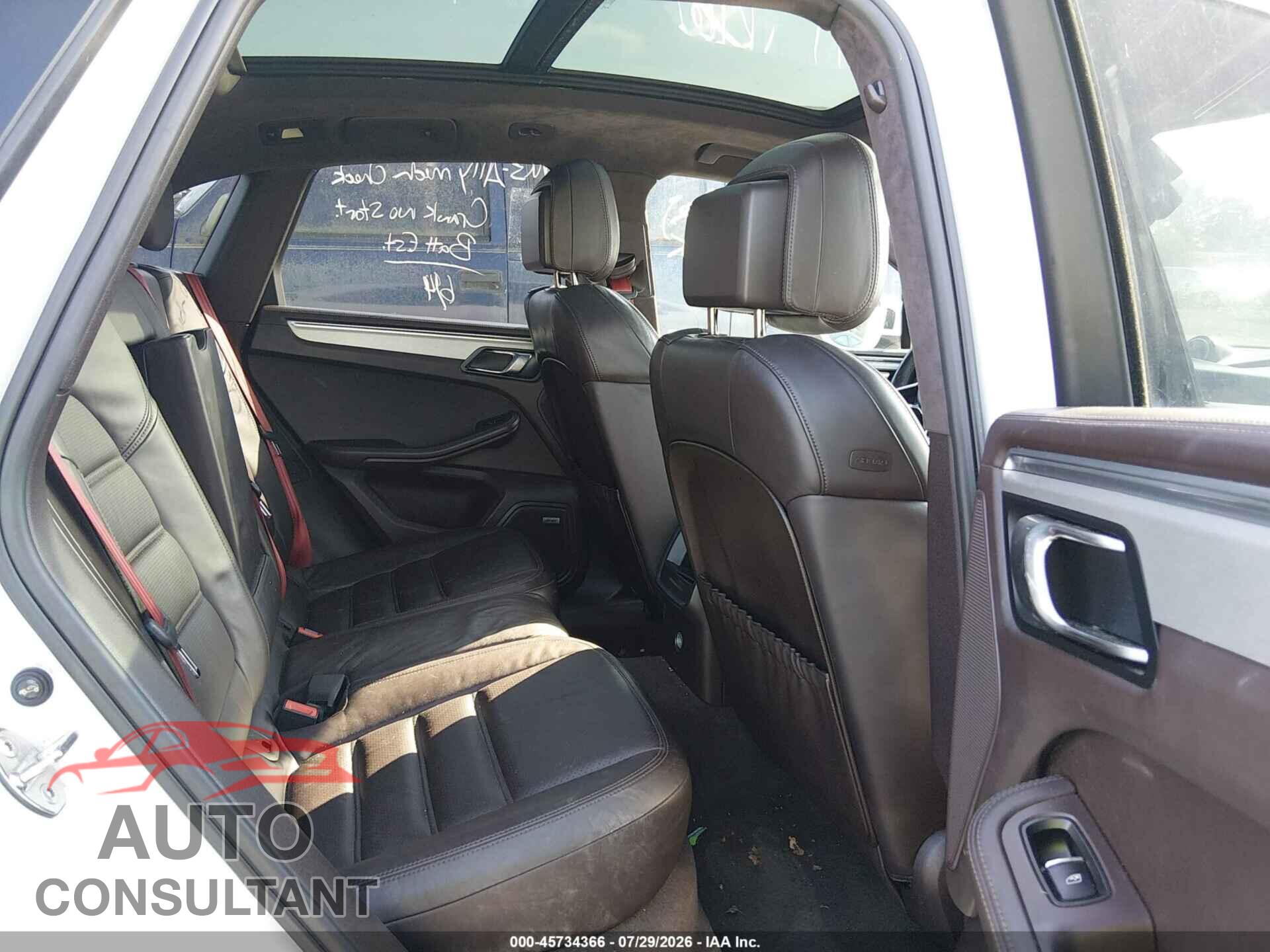 PORSCHE MACAN 2015 - WP1AF2A5XFLB90839